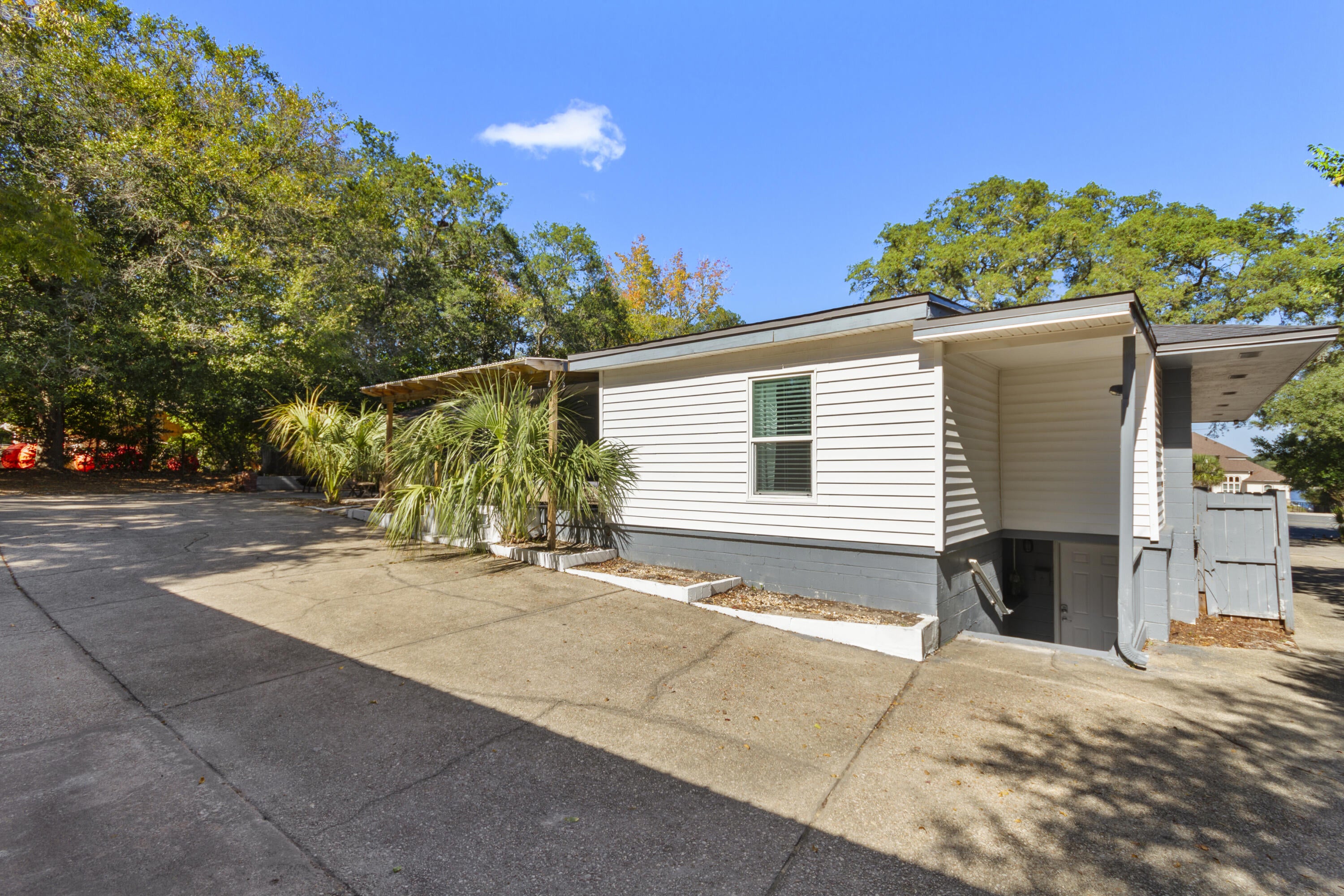 BAYOU S/D - Residential