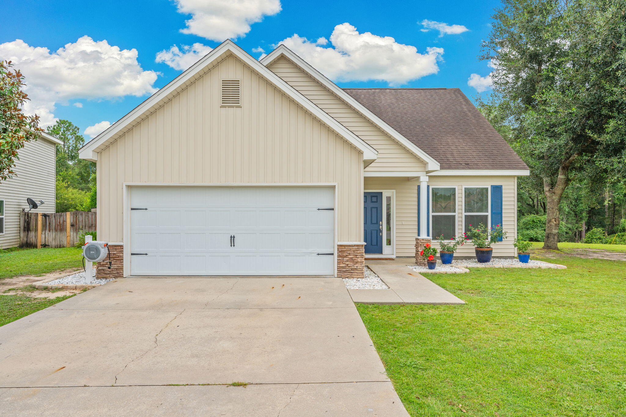 SANDY RIDGE ESTATES - Residential