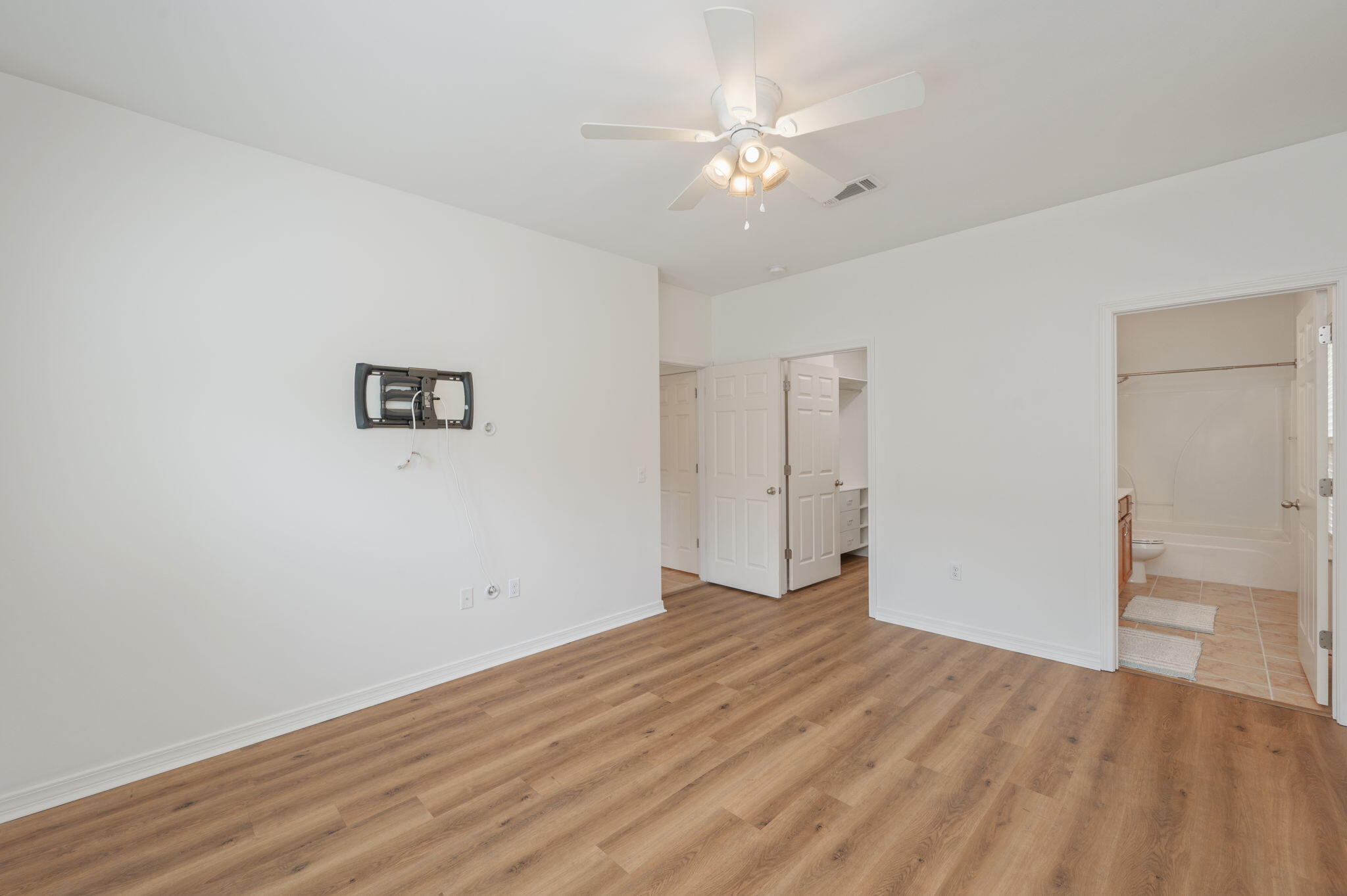 SANDY RIDGE ESTATES - Residential