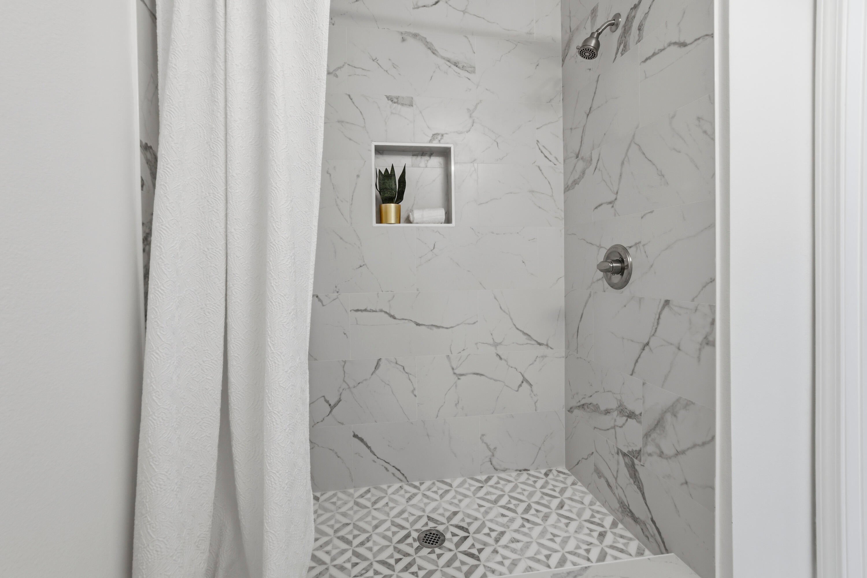 WARREN HEIGHTS - Residential