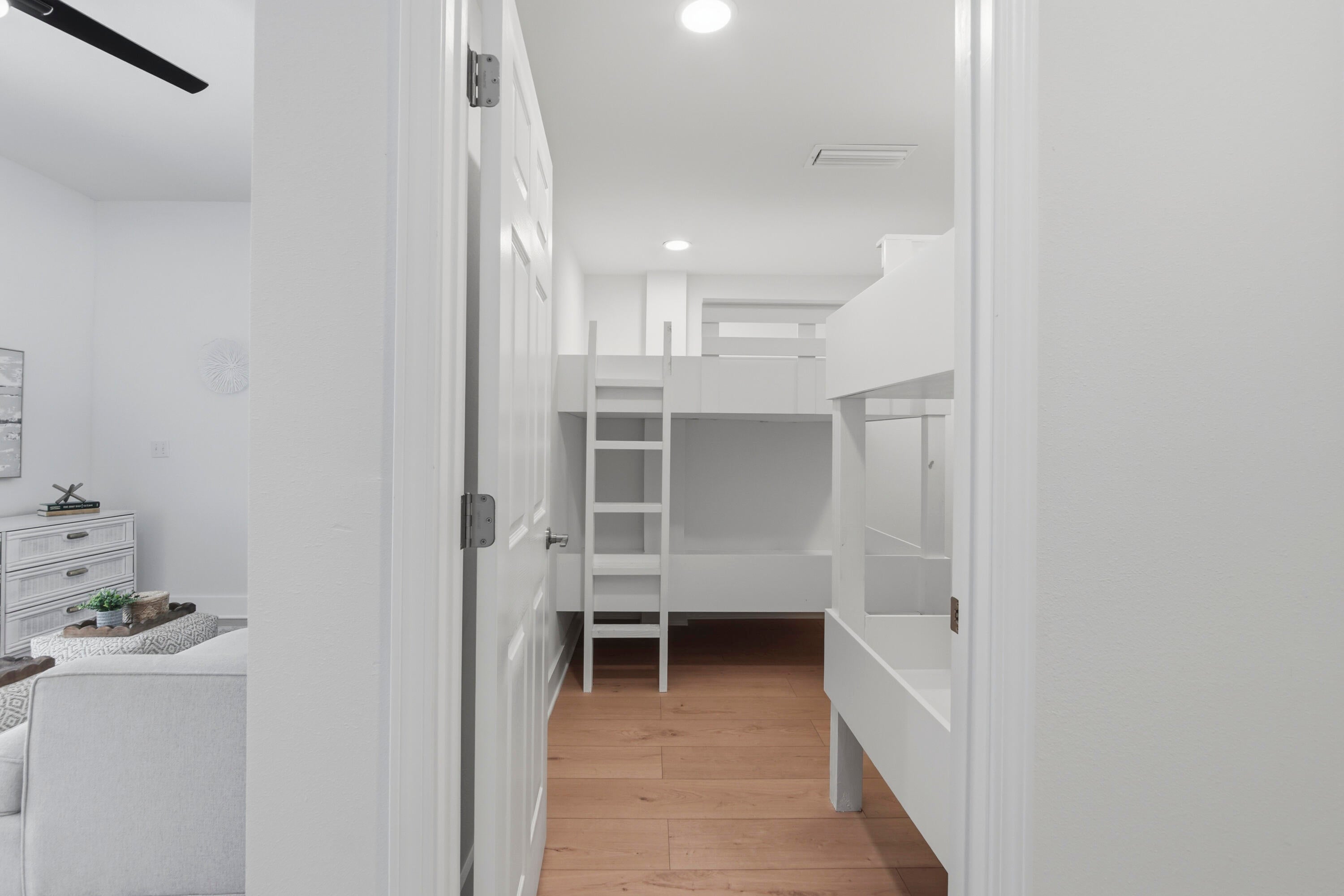 WARREN HEIGHTS - Residential