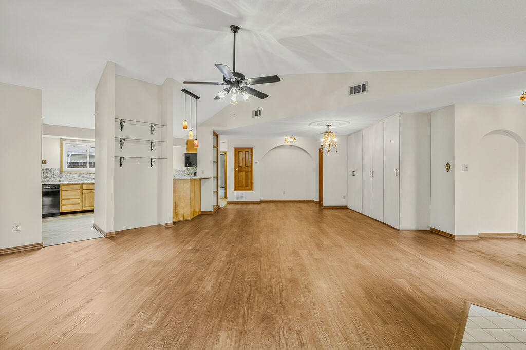 DONLABROOK GARDYNS - Residential