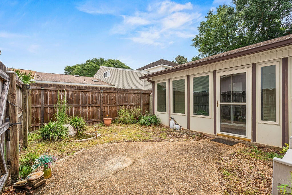 DONLABROOK GARDYNS - Residential