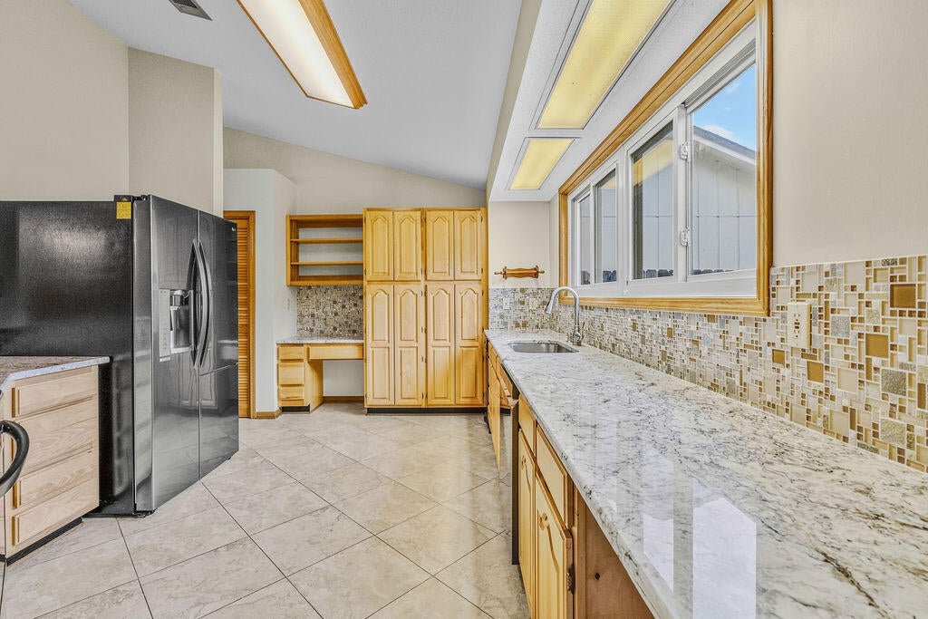 DONLABROOK GARDYNS - Residential