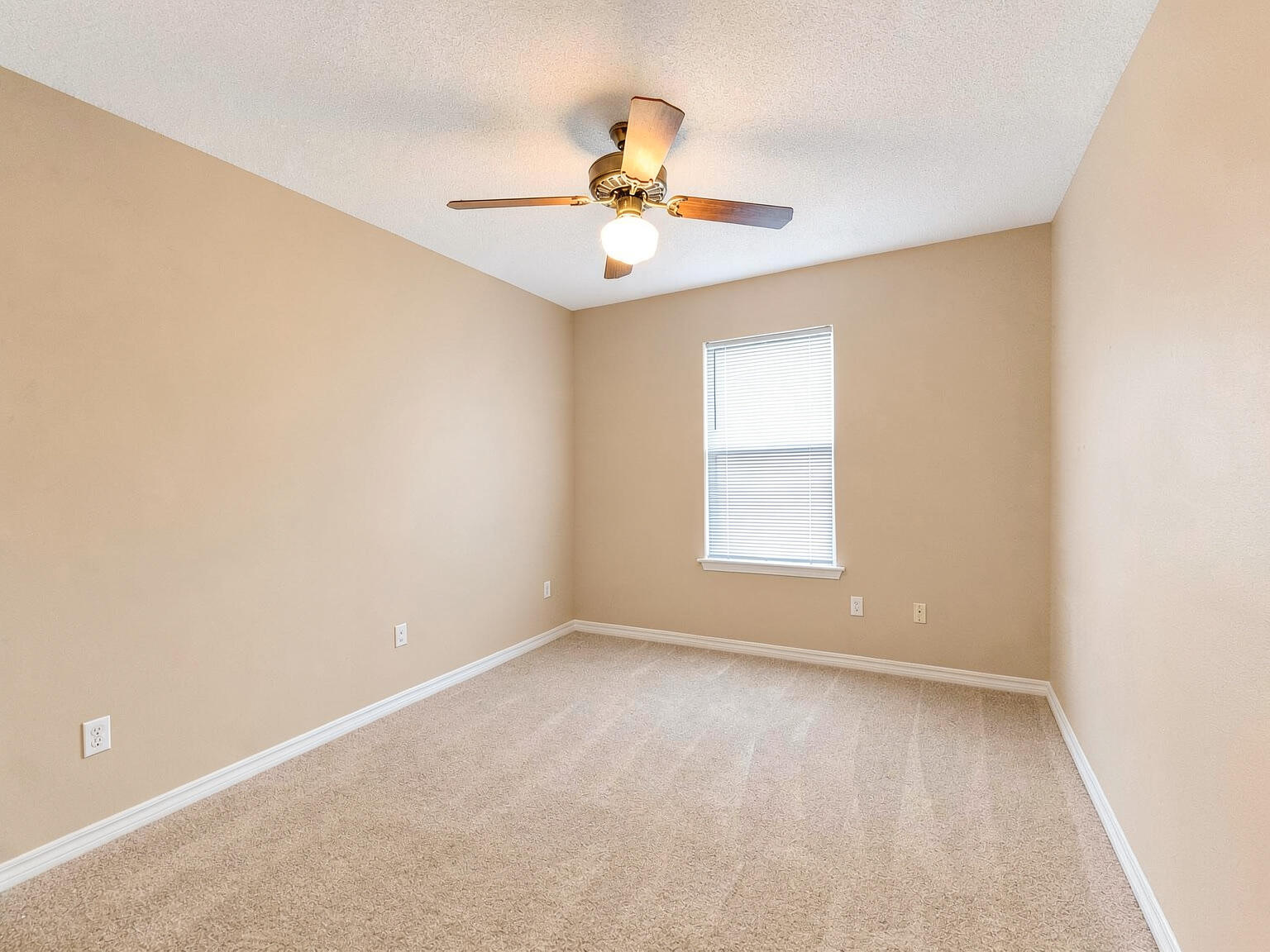 WATERFORD ESTATES S/D - Residential Lease
