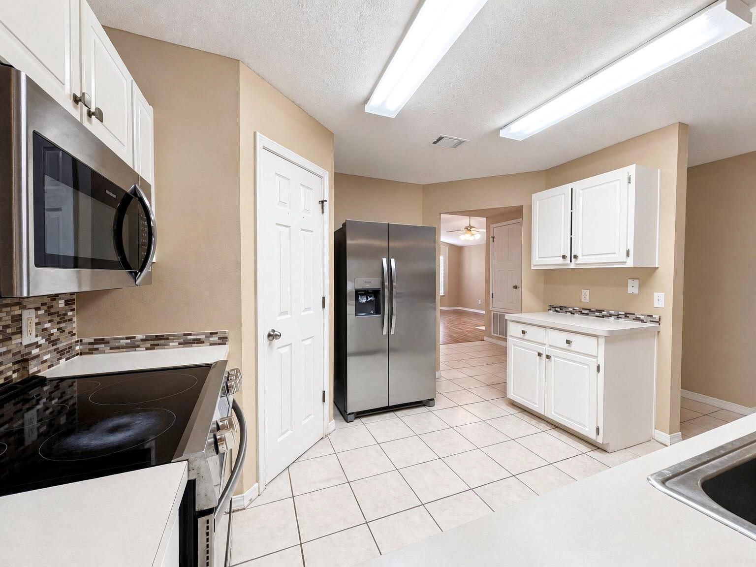 WATERFORD ESTATES S/D - Residential Lease