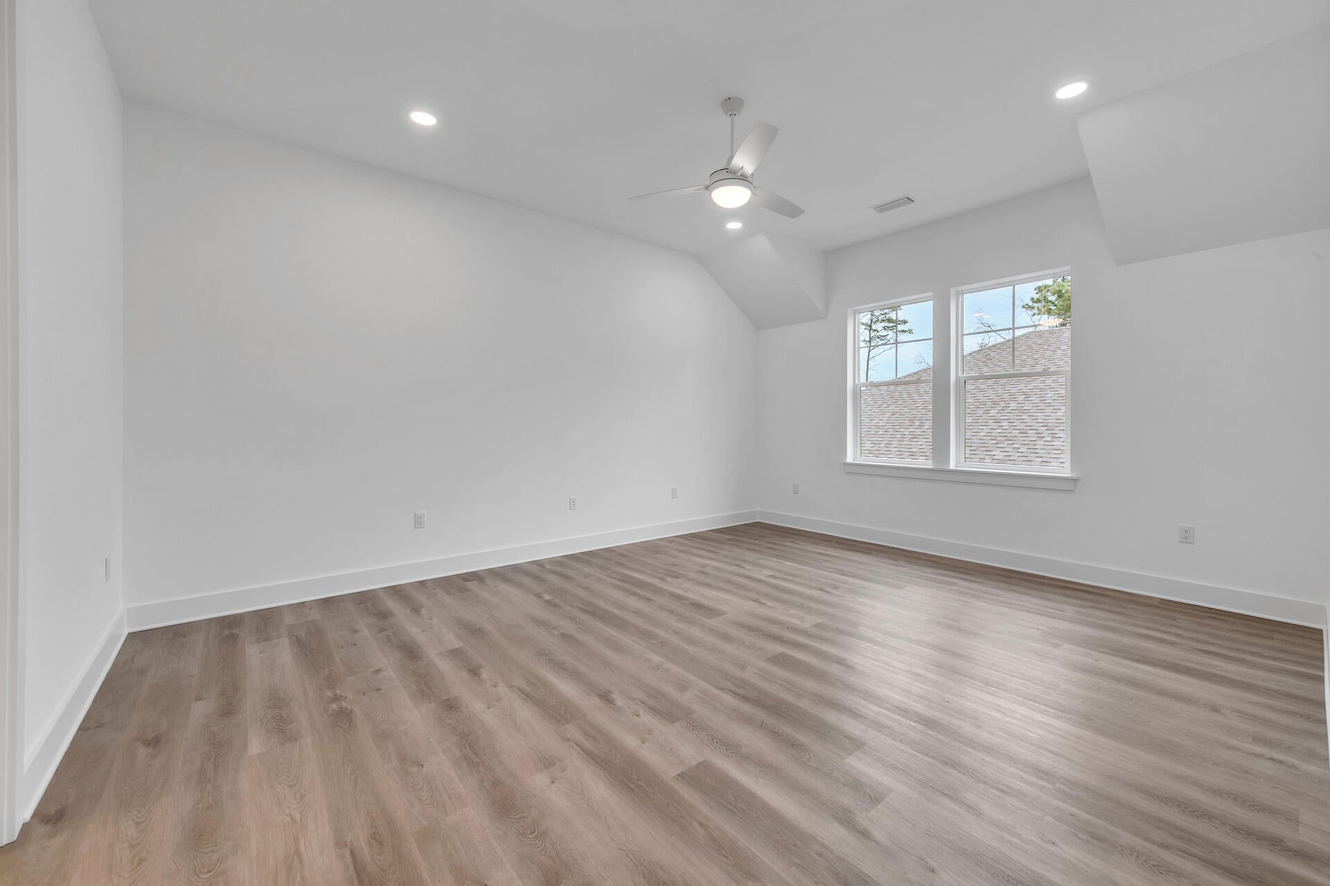 Deer Moss Creek - Residential