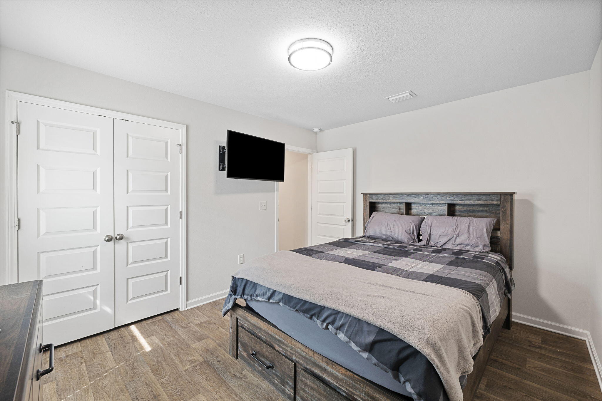 HAMMOCK BAY - MILL COTTAGES - Residential