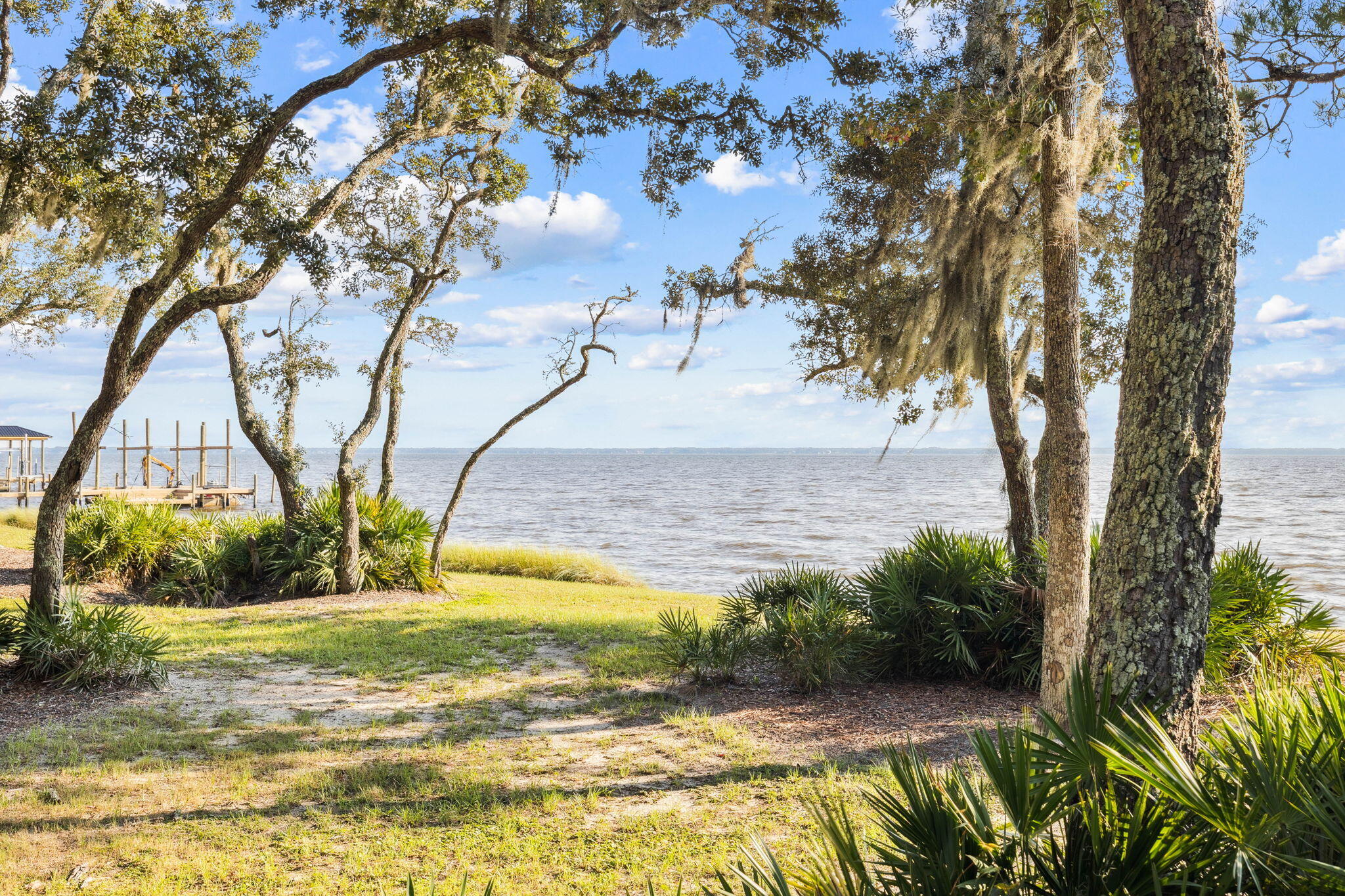 HAMMOCK BAY - MILL COTTAGES - Residential