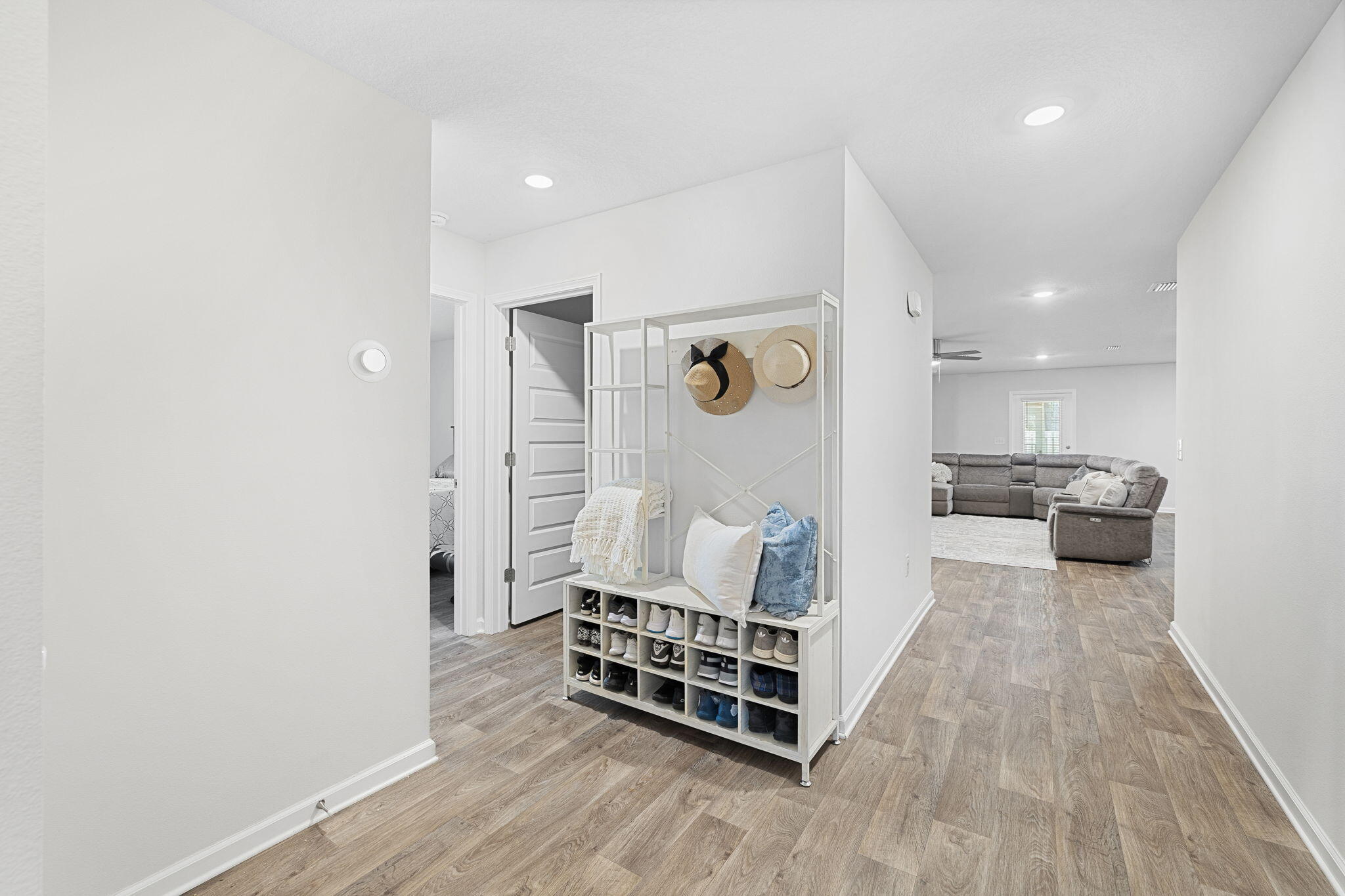 HAMMOCK BAY - MILL COTTAGES - Residential
