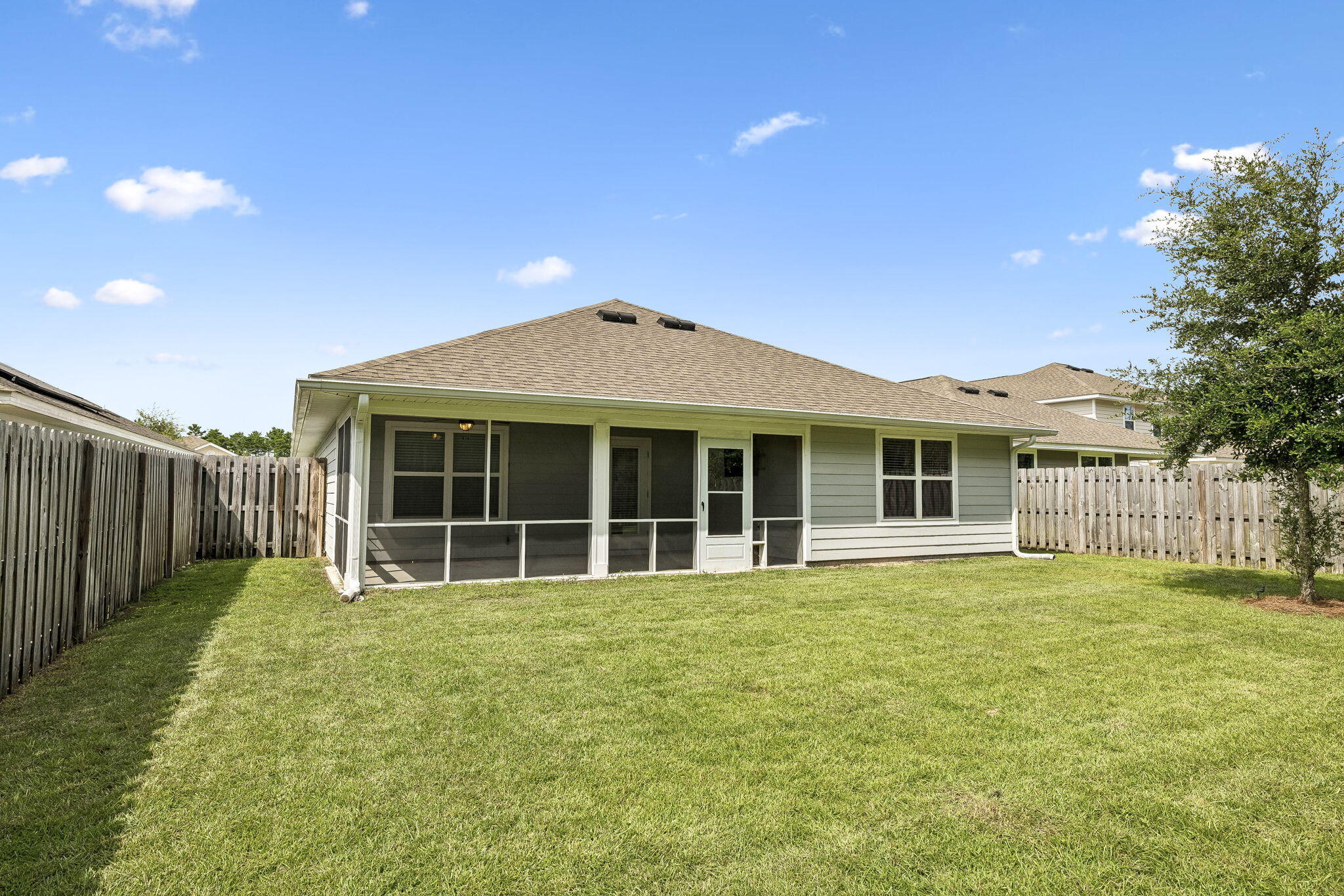 HAMMOCK BAY - MILL COTTAGES - Residential