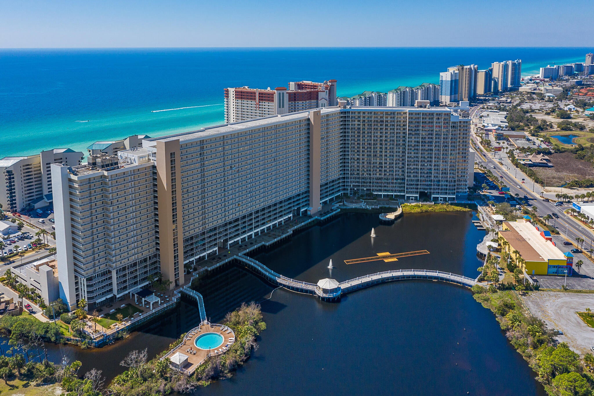 LAKETOWN WHARF - Residential