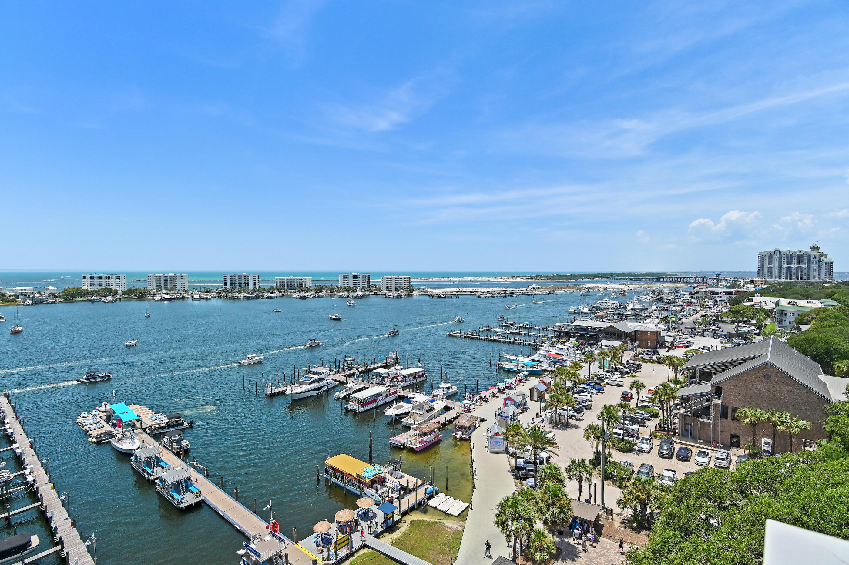 DESTIN YACHT CLUB - Residential