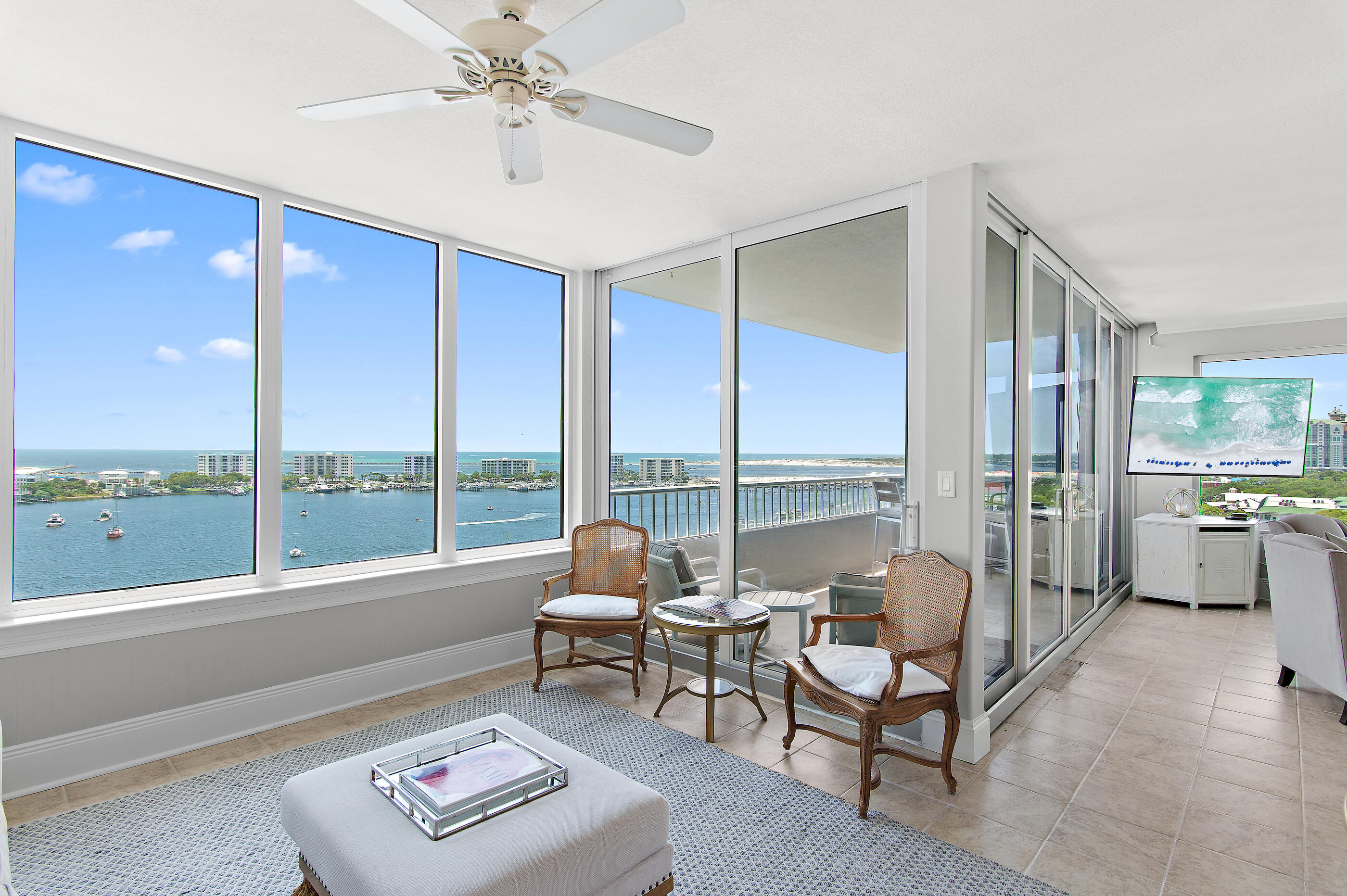 DESTIN YACHT CLUB - Residential