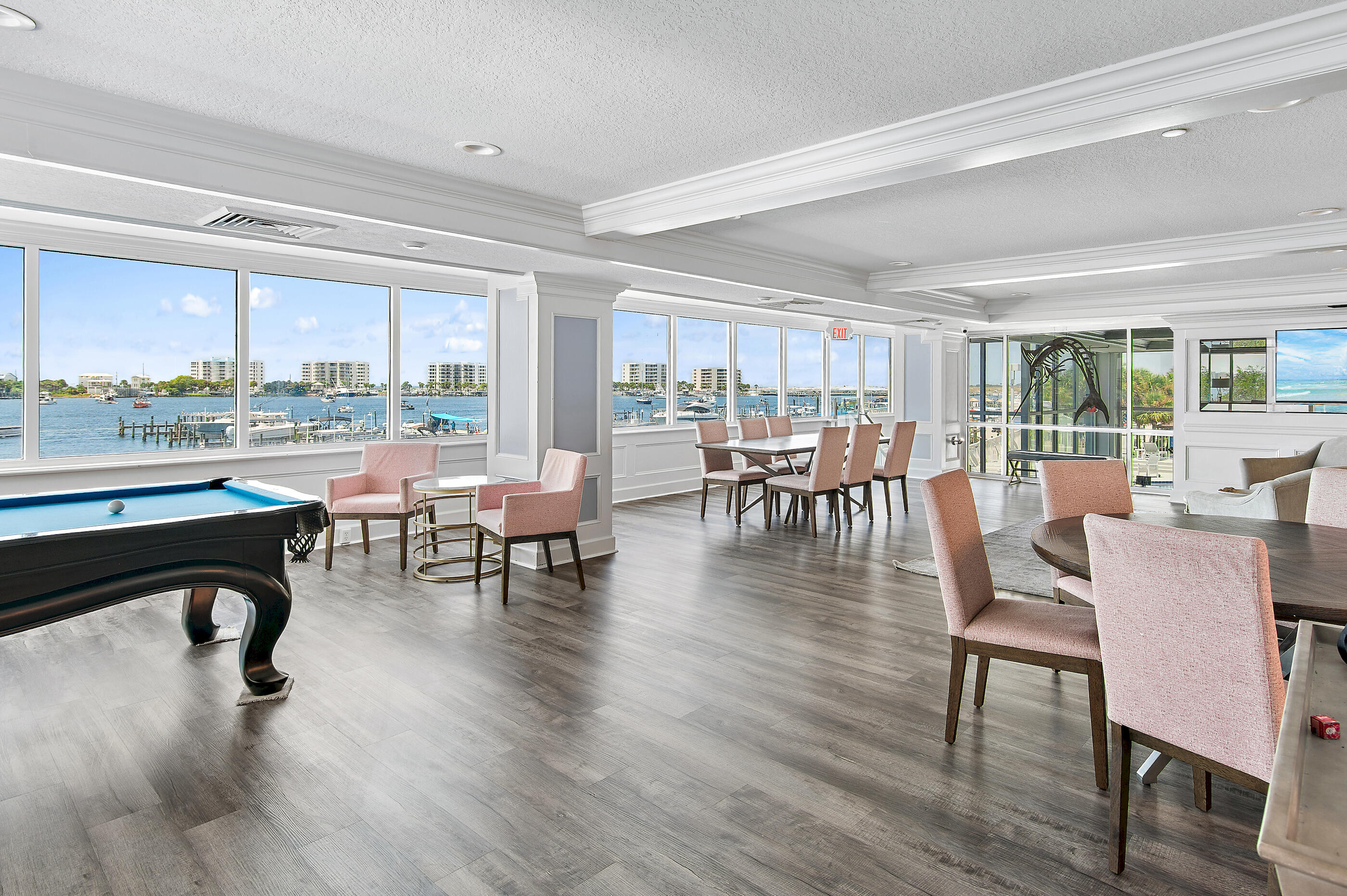 DESTIN YACHT CLUB - Residential