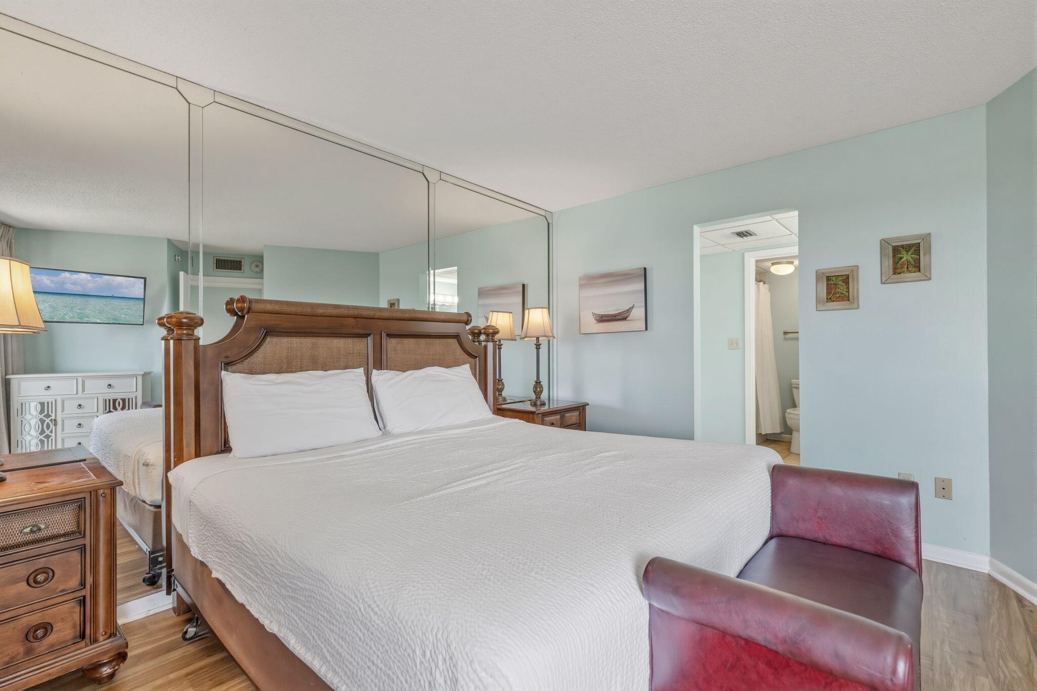 EDGEWATER - Residential