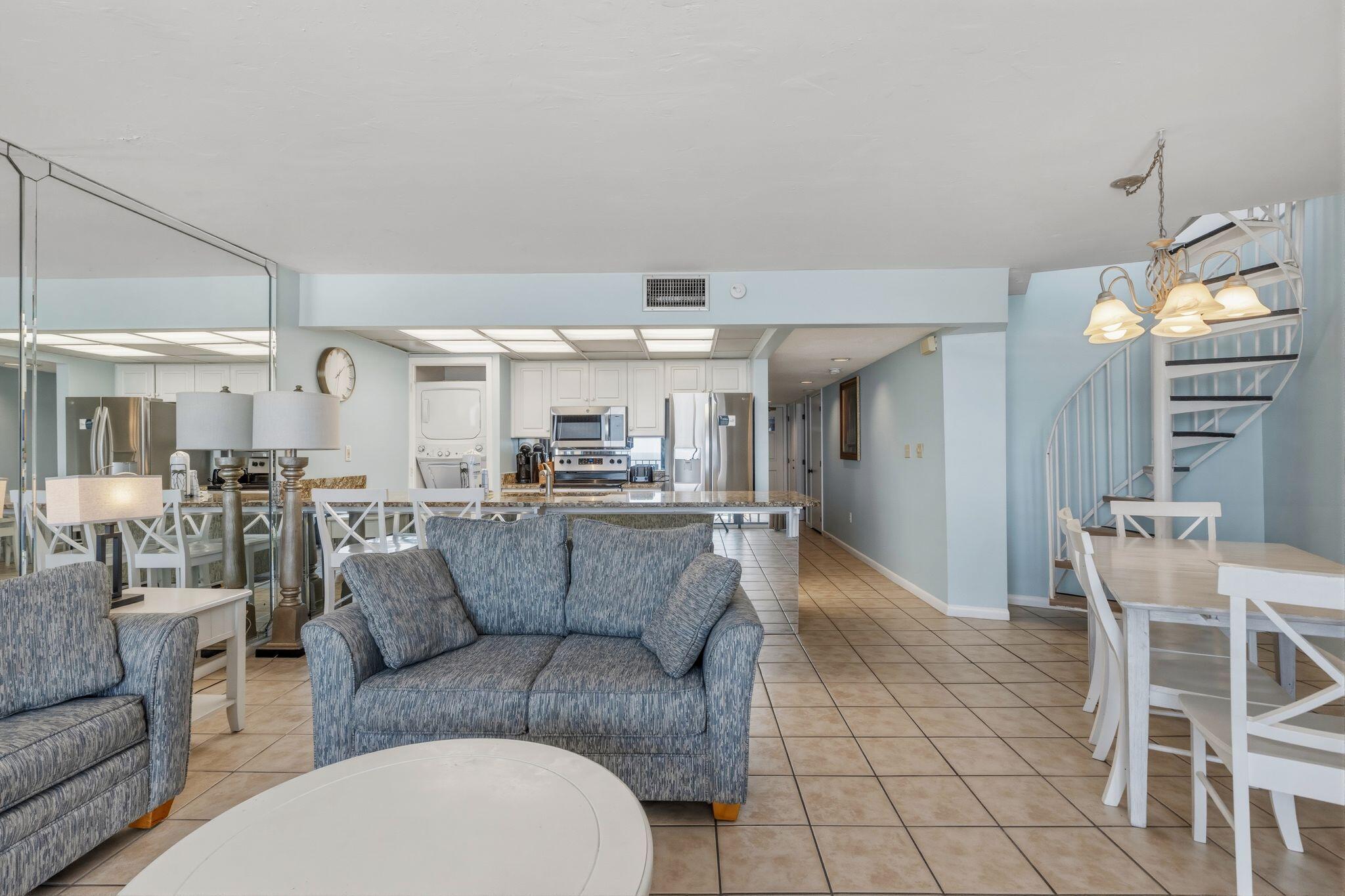 EDGEWATER - Residential