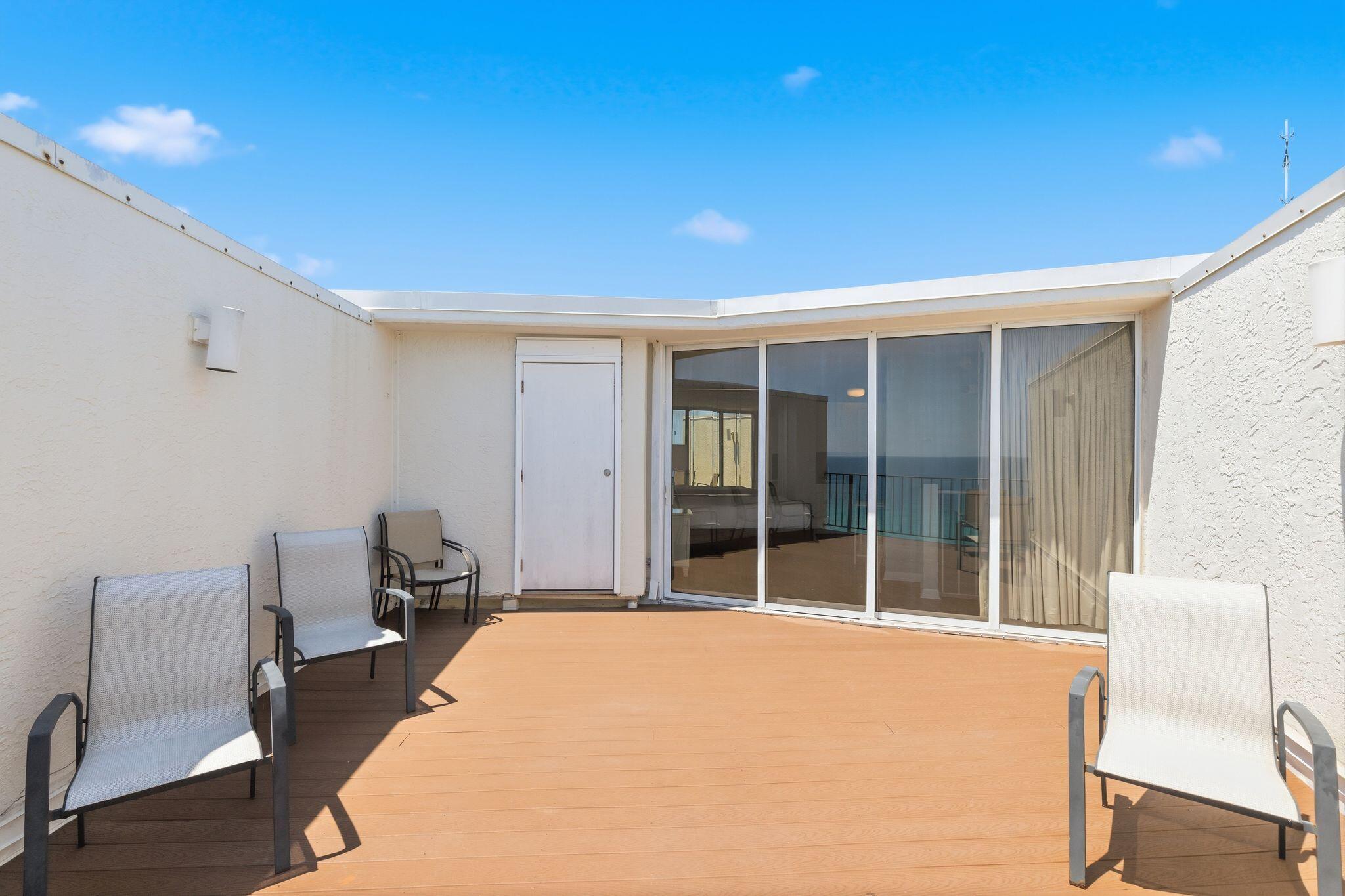 EDGEWATER - Residential