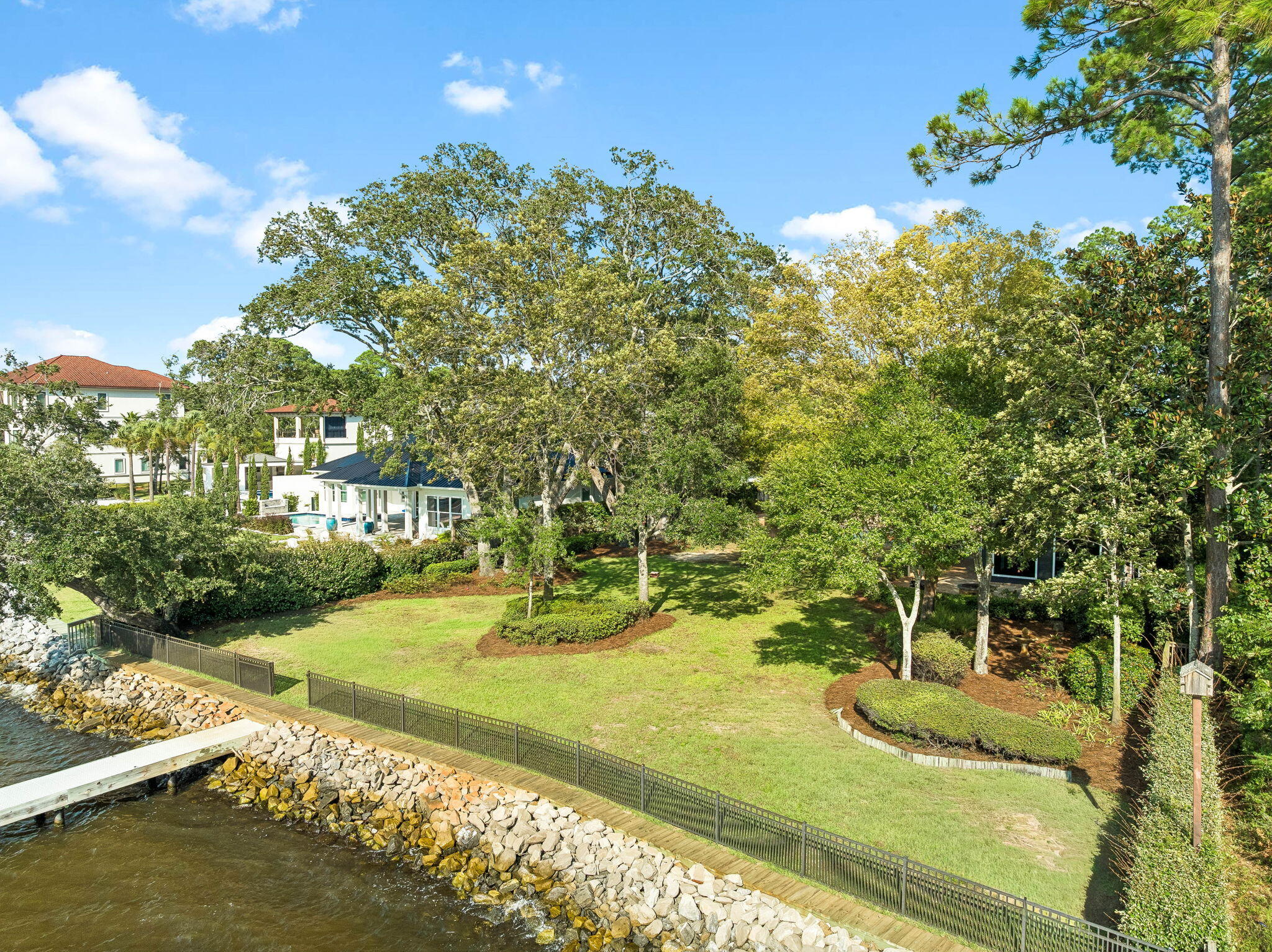 DRIFTWOOD ESTATES - Residential