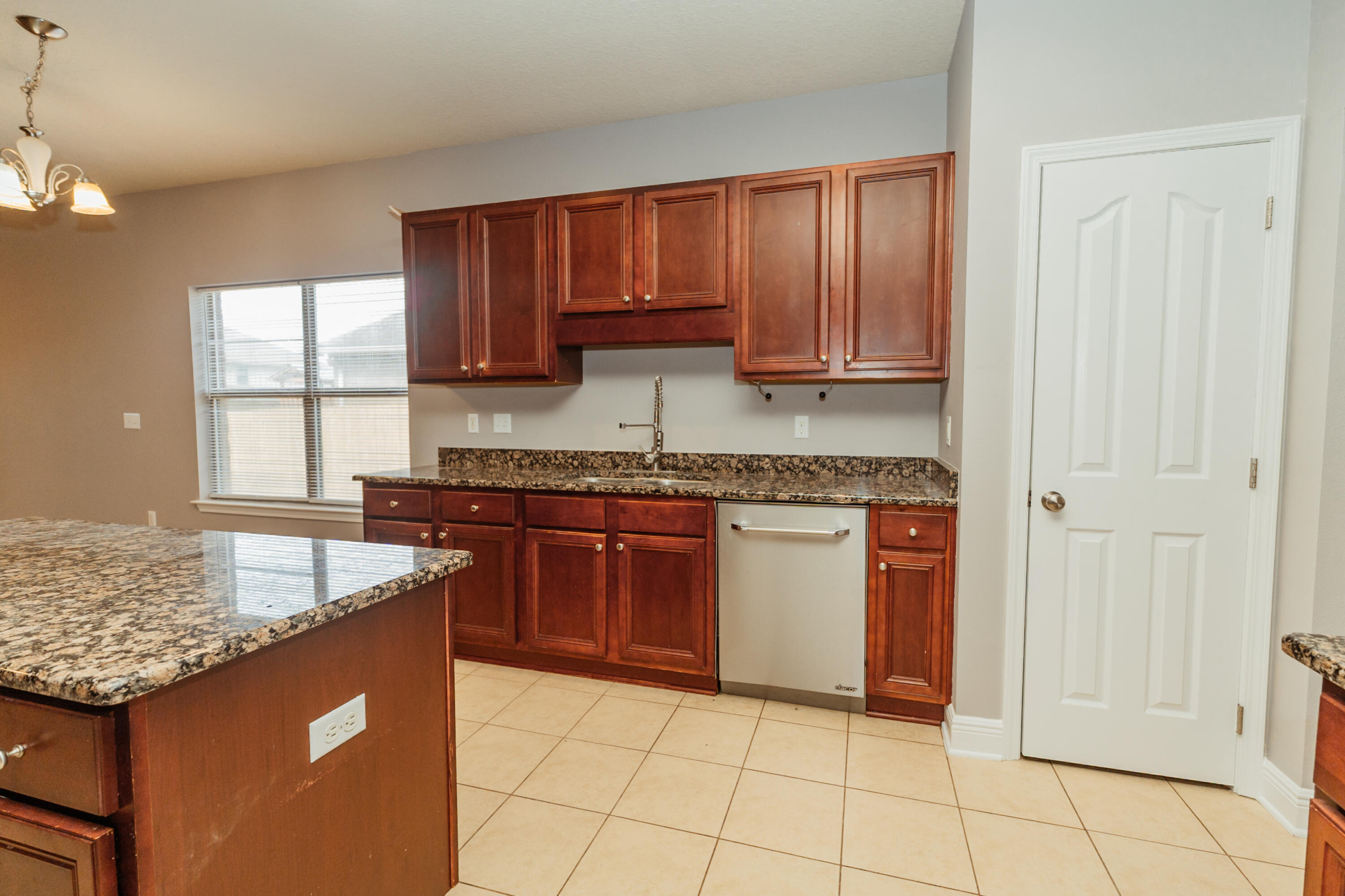 LIBERTY OAKS - Residential Lease