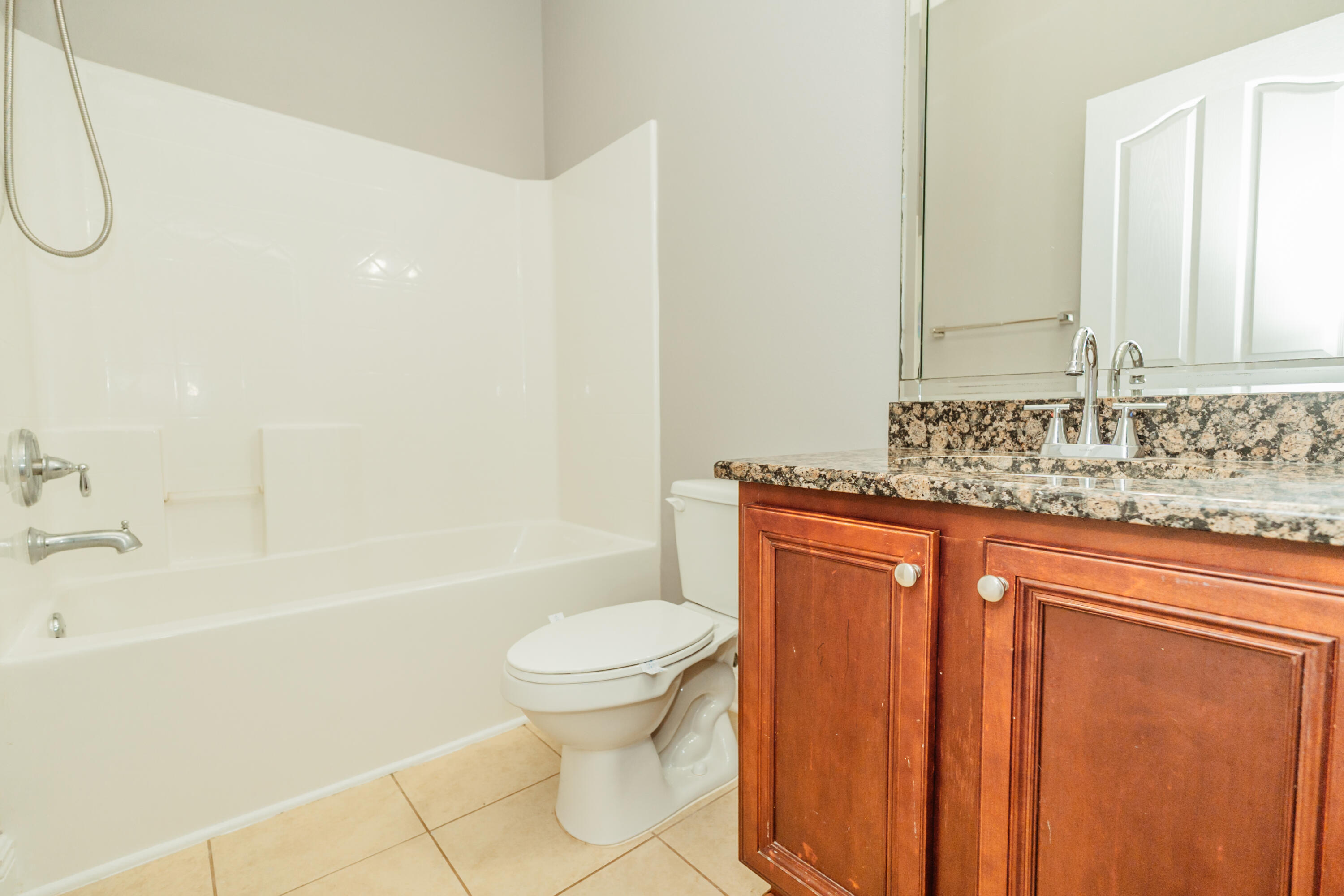 LIBERTY OAKS - Residential Lease