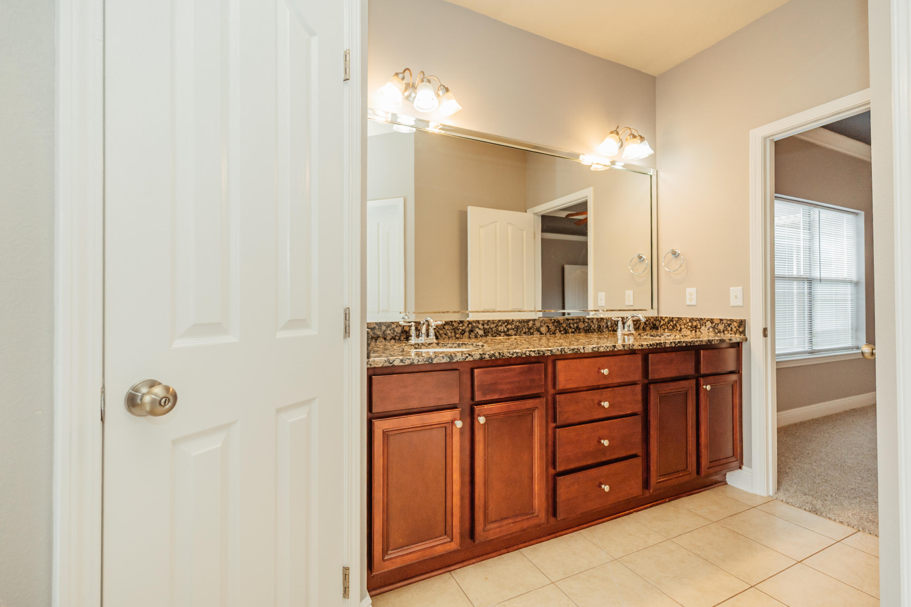 LIBERTY OAKS - Residential Lease