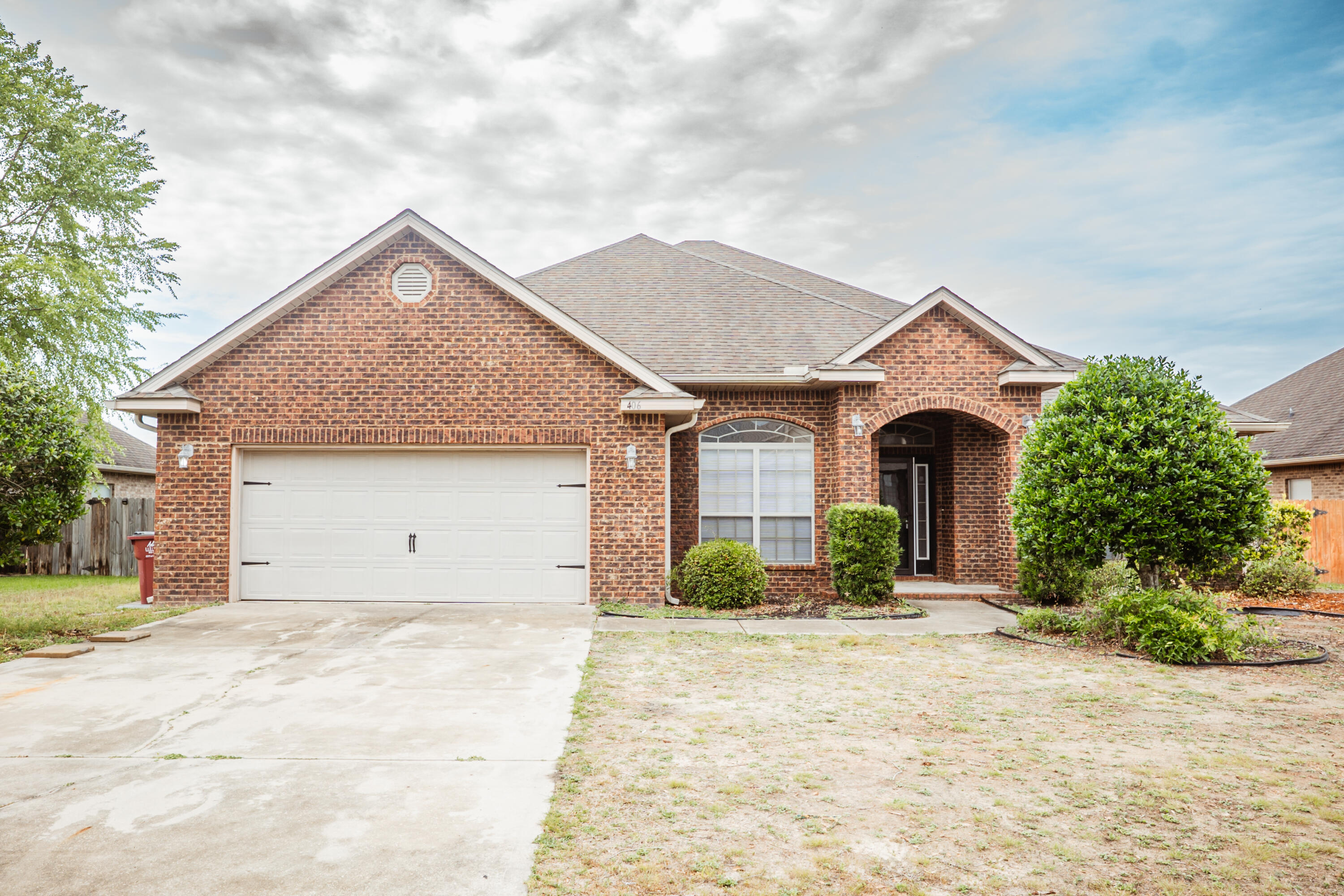 Available now!!!...New carpet, new paint, new stove in this fantastic 4/3 floor plan with 2610 sqft of living space to include a formal dining room and study. Easy commute to Special Forces Compound, Eglin, Duke, beaches & shopping. Large and spacious bedrooms for KING size furniture. Trayed ceilings and new paint throughout the home. A chef's dream kitchen with an island, granite counters, top of the line appliances, plenty of cabinets and storage. New stove, breakfast bar, eat in kitchen, granite, under mount sinks in bathrooms, large screened back porch, level lot and privacy fenced back yard. 2 car garage with storage in the attic space. No inside smoking or vaping in the home. Pets allowed w/owner approval and a $400 non-refundable pet fee. Yard is in process.