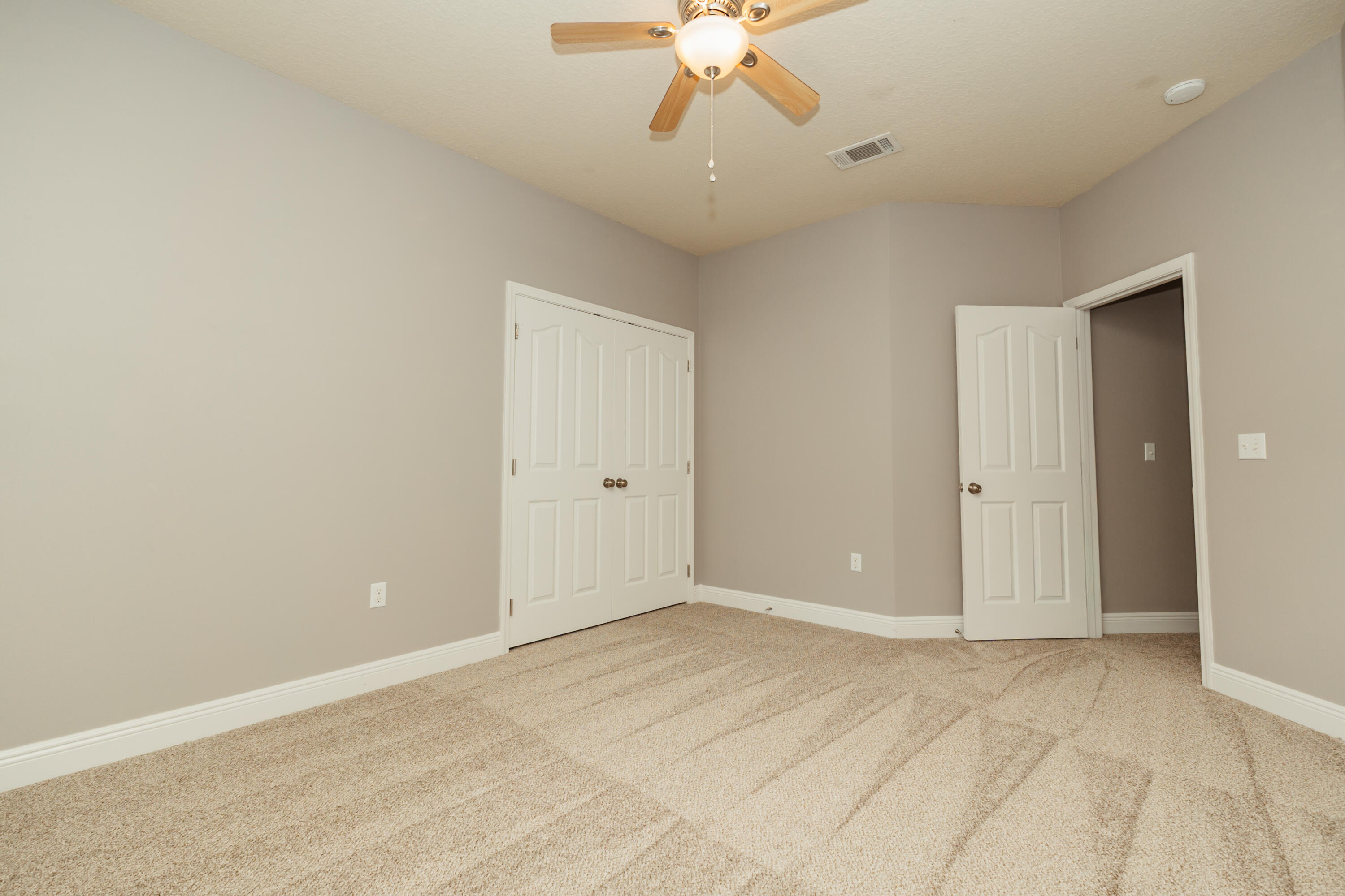 LIBERTY OAKS - Residential Lease