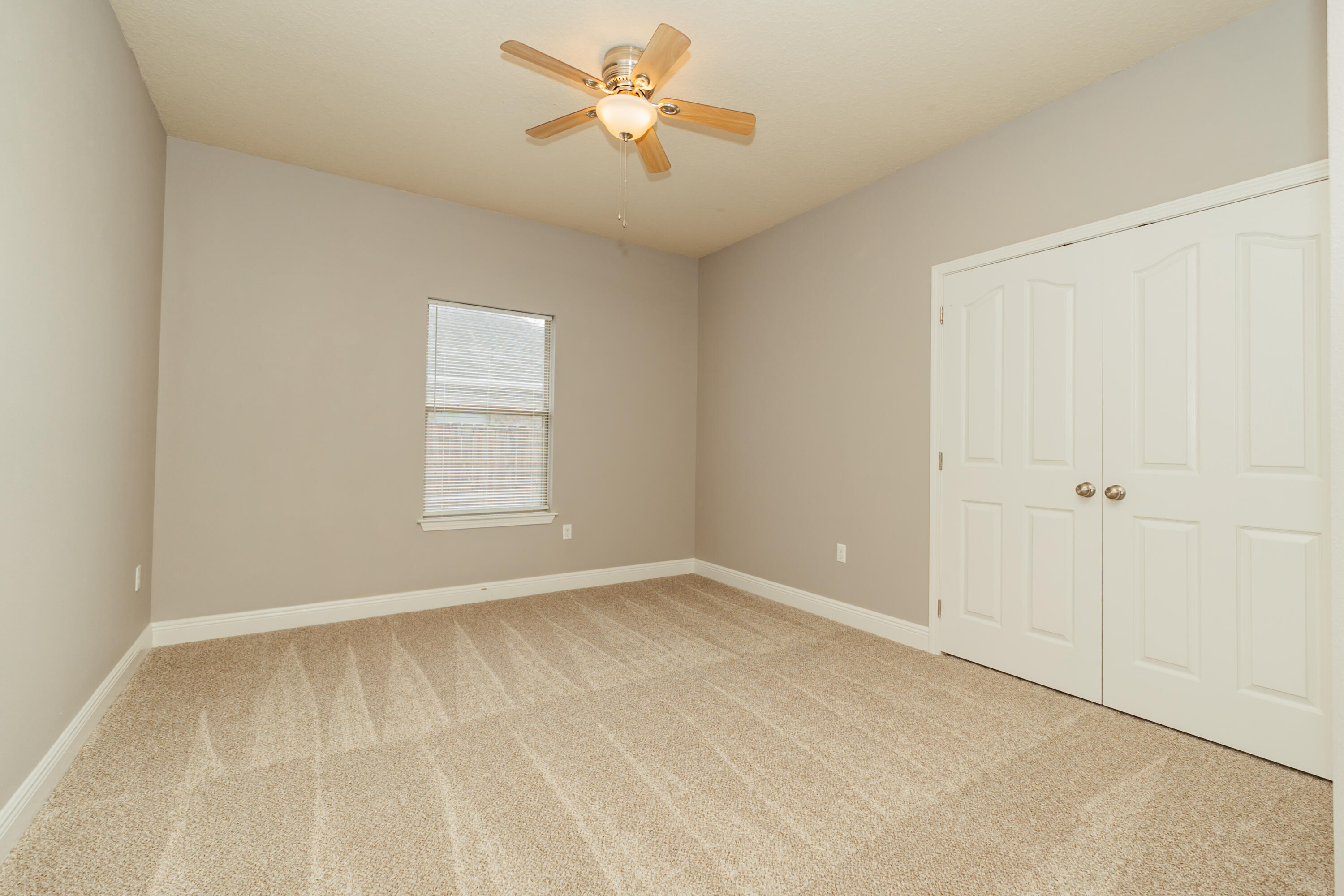 LIBERTY OAKS - Residential Lease