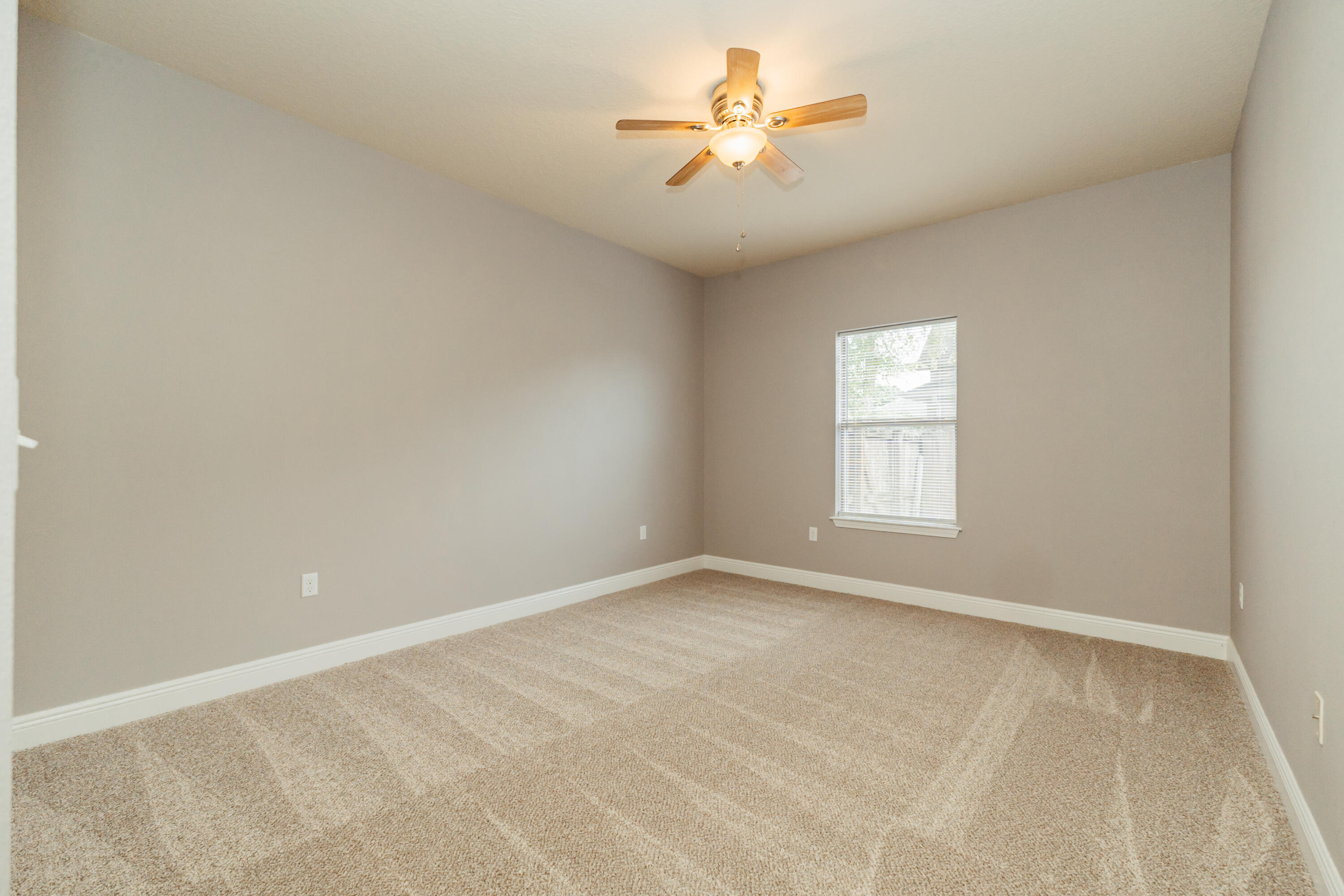LIBERTY OAKS - Residential Lease