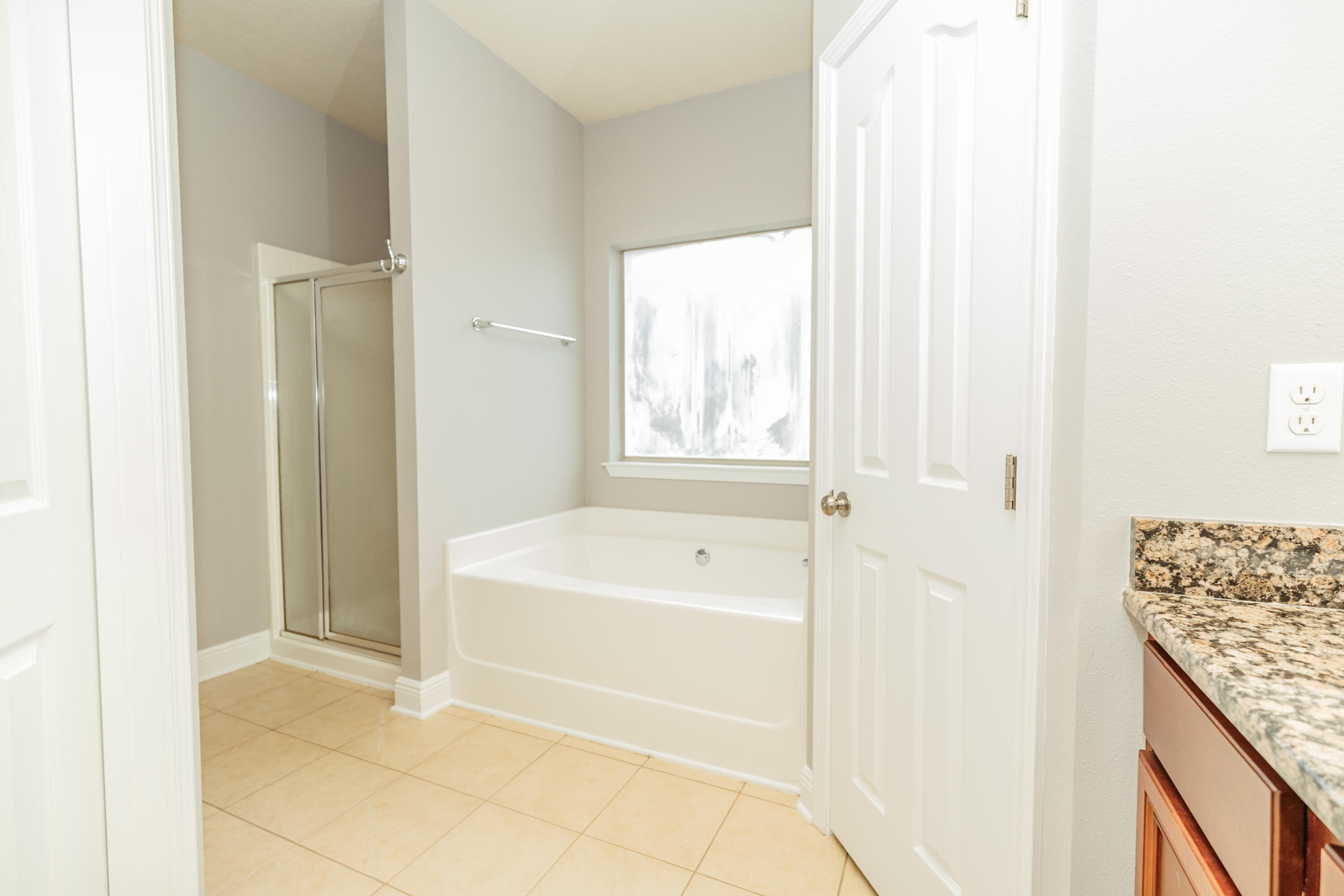 LIBERTY OAKS - Residential Lease
