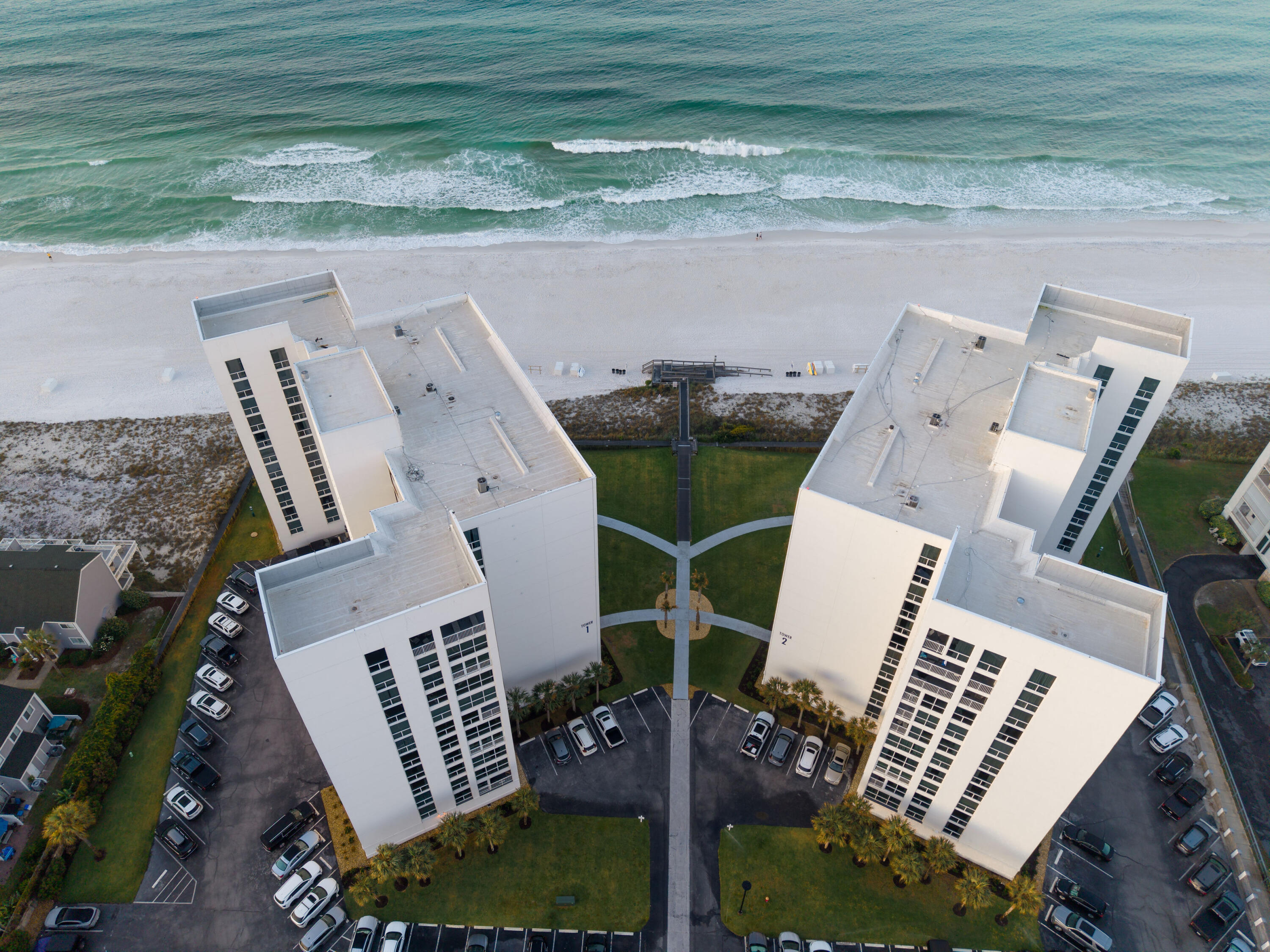 SHORELINE TOWERS 1 - Residential