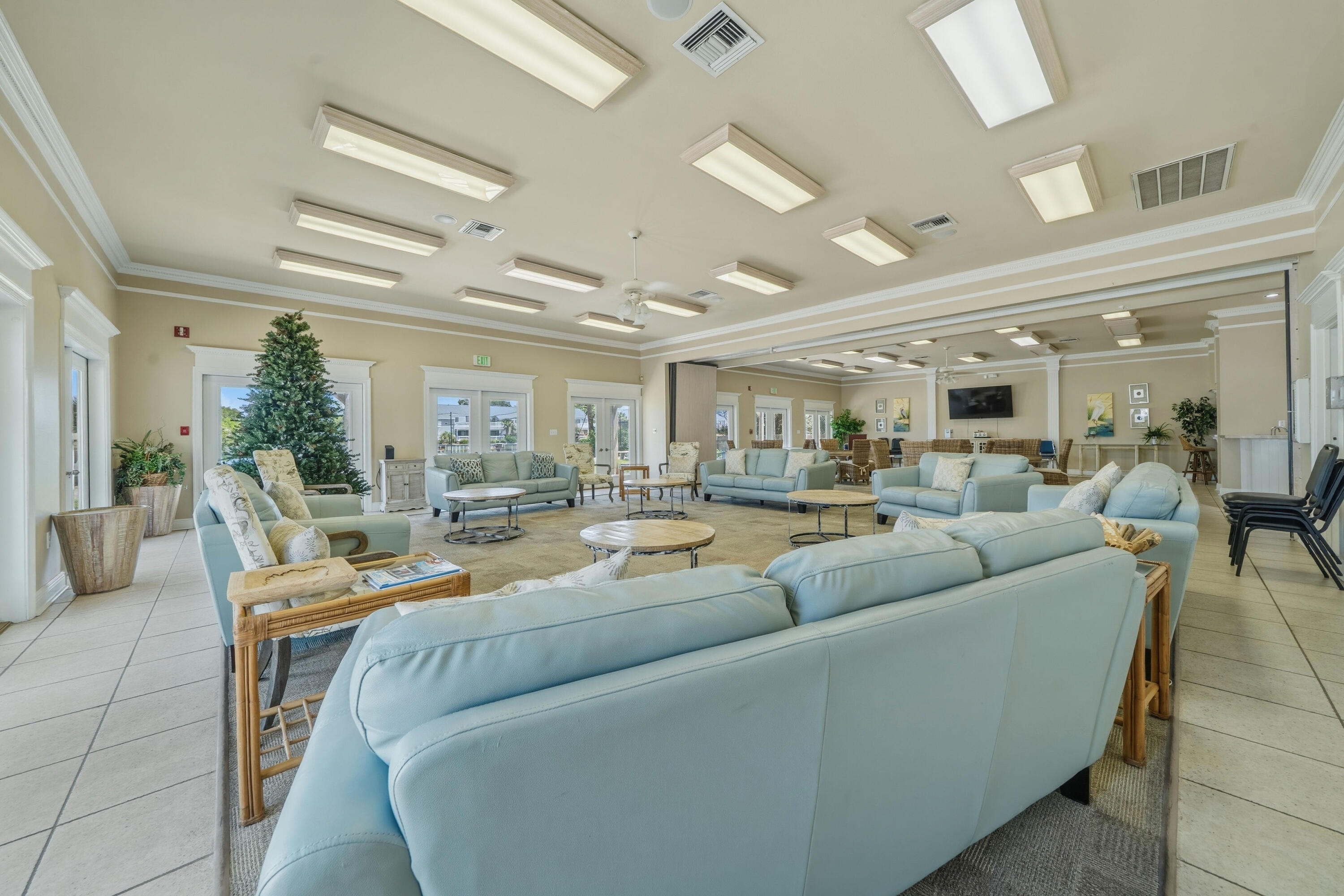 SHORELINE TOWERS 1 - Residential