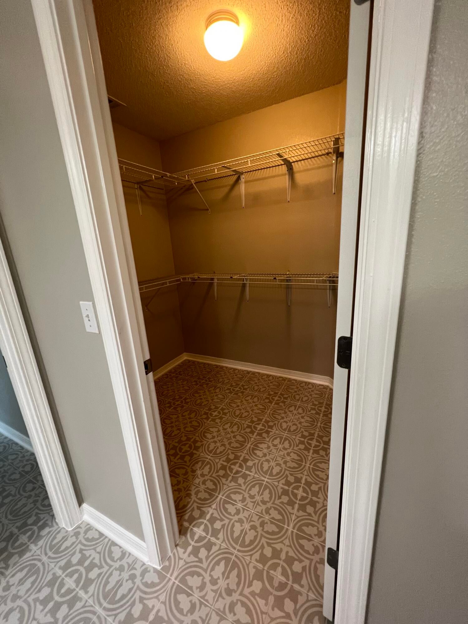 ALICIA PLACE - Residential Lease