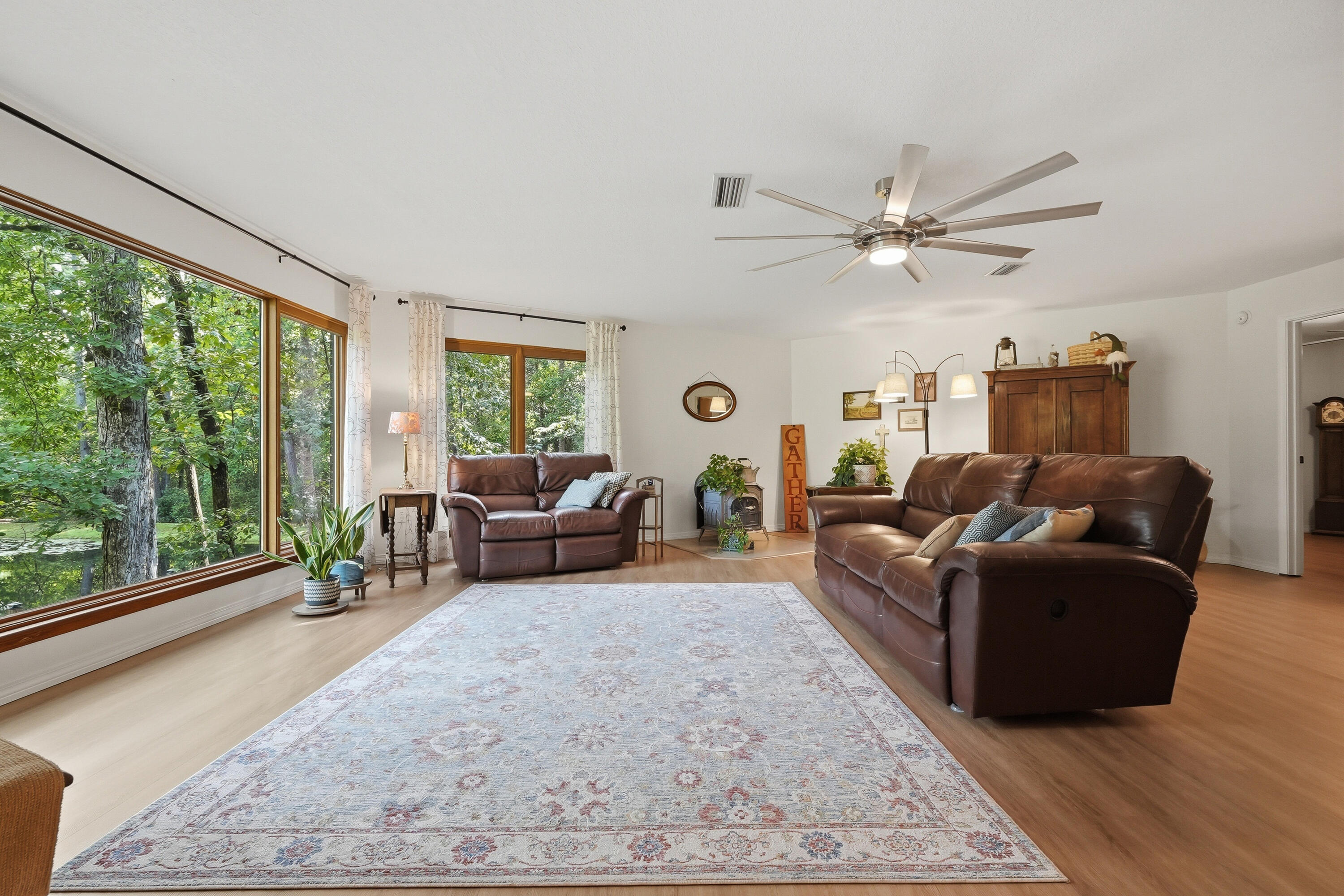 LAURELWOOD ESTATES - Residential