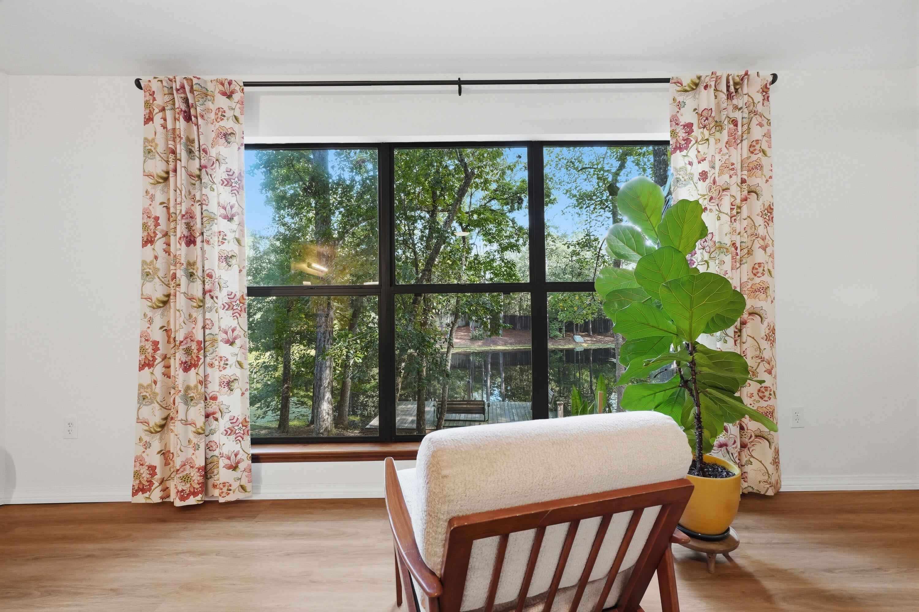 LAURELWOOD ESTATES - Residential