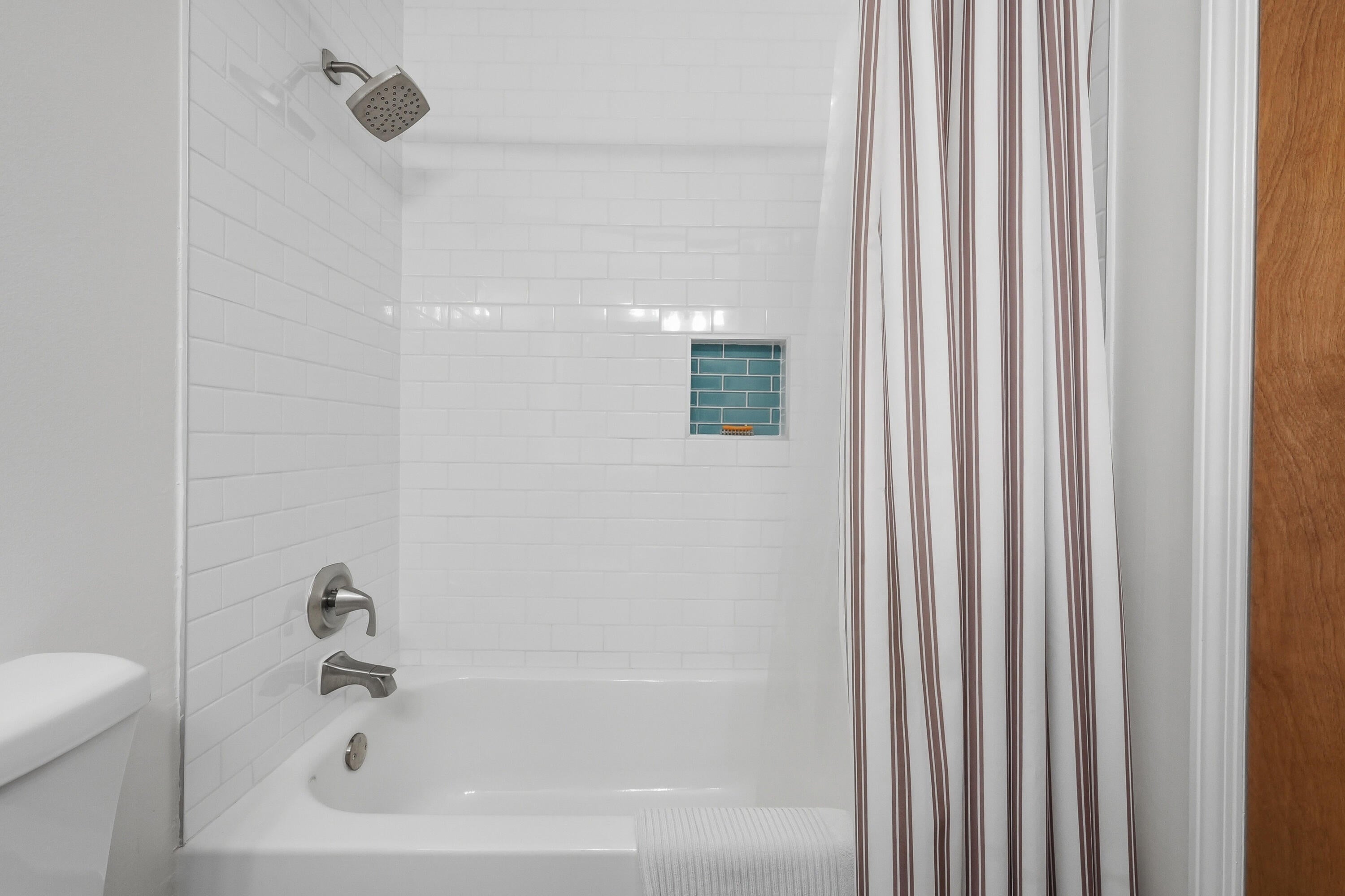 LAURELWOOD ESTATES - Residential