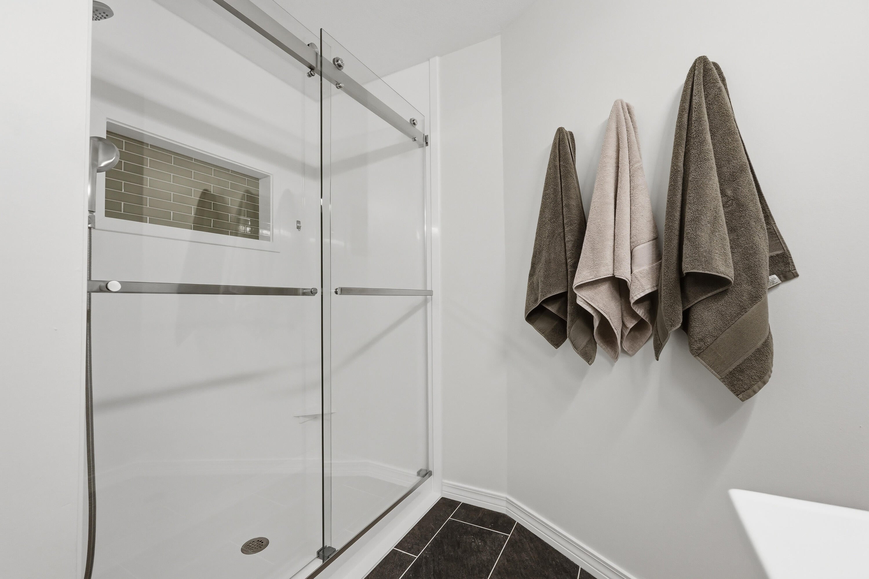 LAURELWOOD ESTATES - Residential
