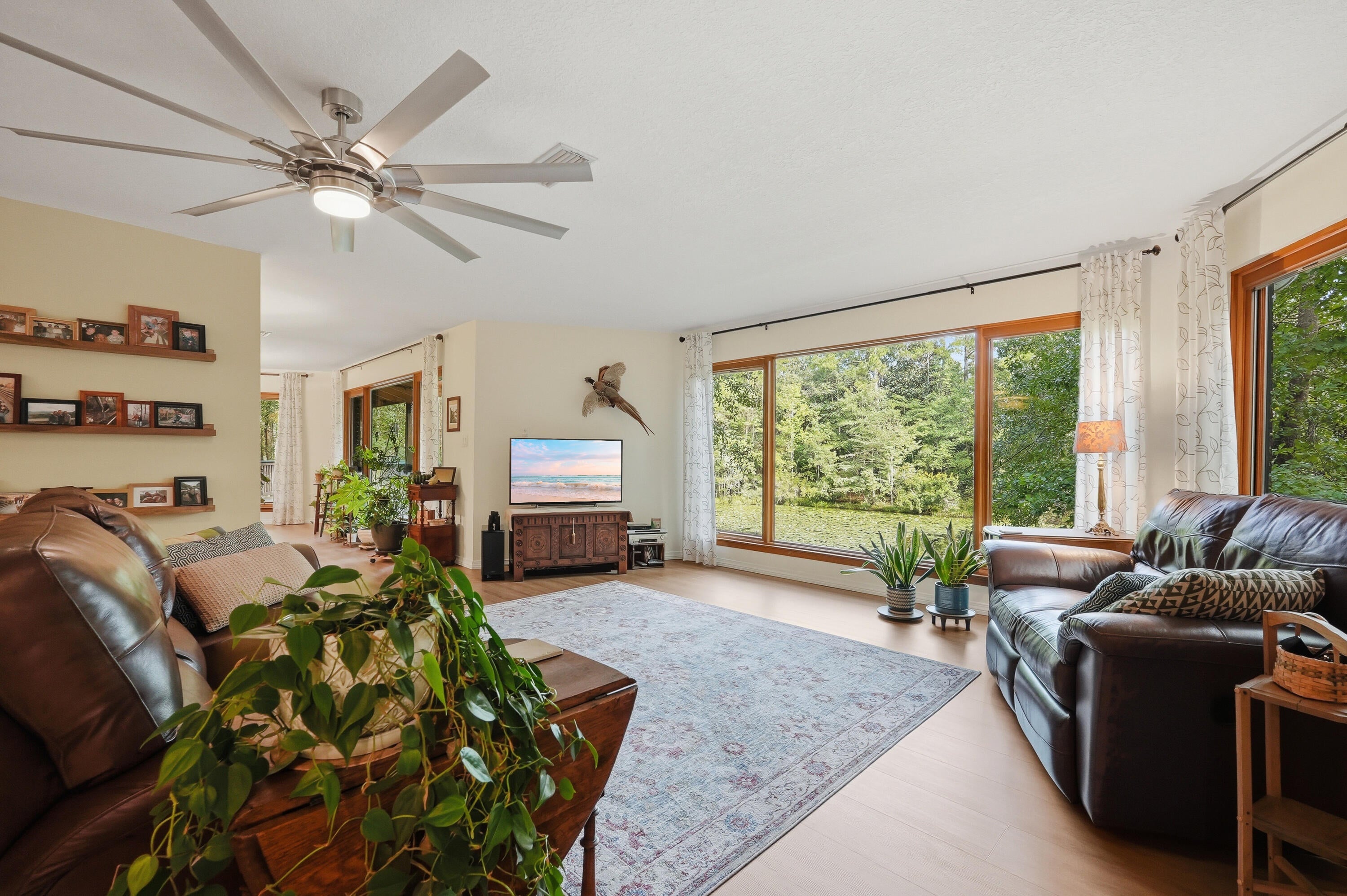LAURELWOOD ESTATES - Residential