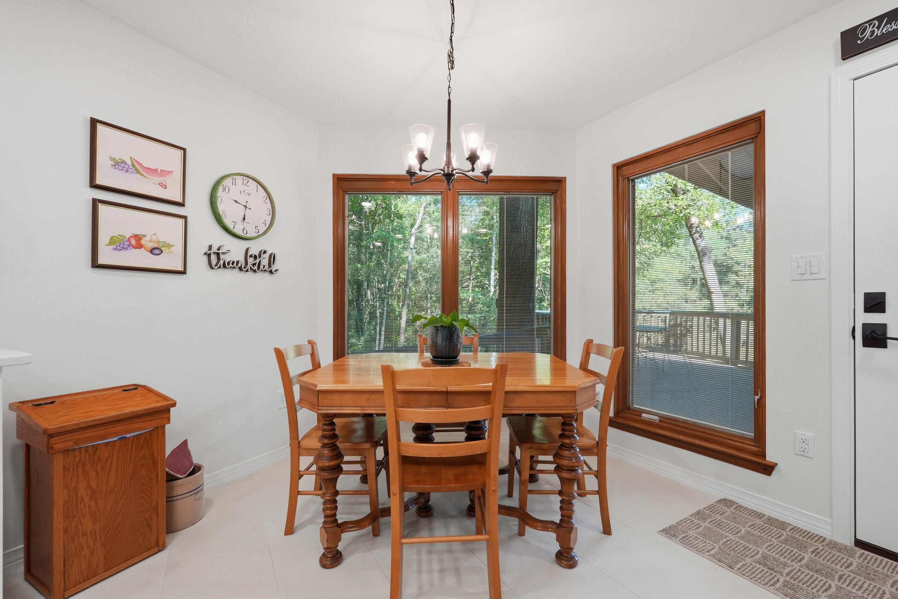 LAURELWOOD ESTATES - Residential