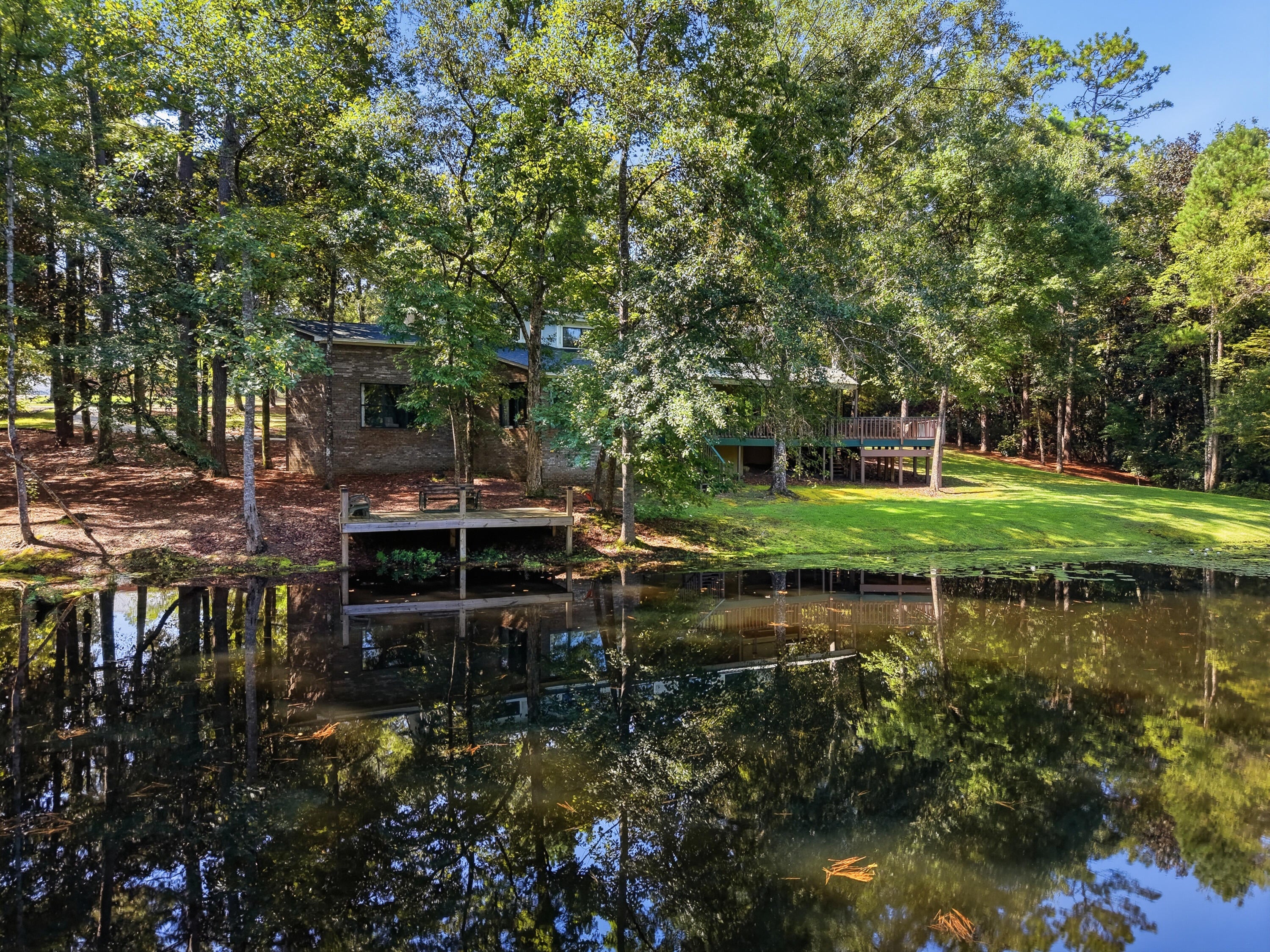 LAURELWOOD ESTATES - Residential