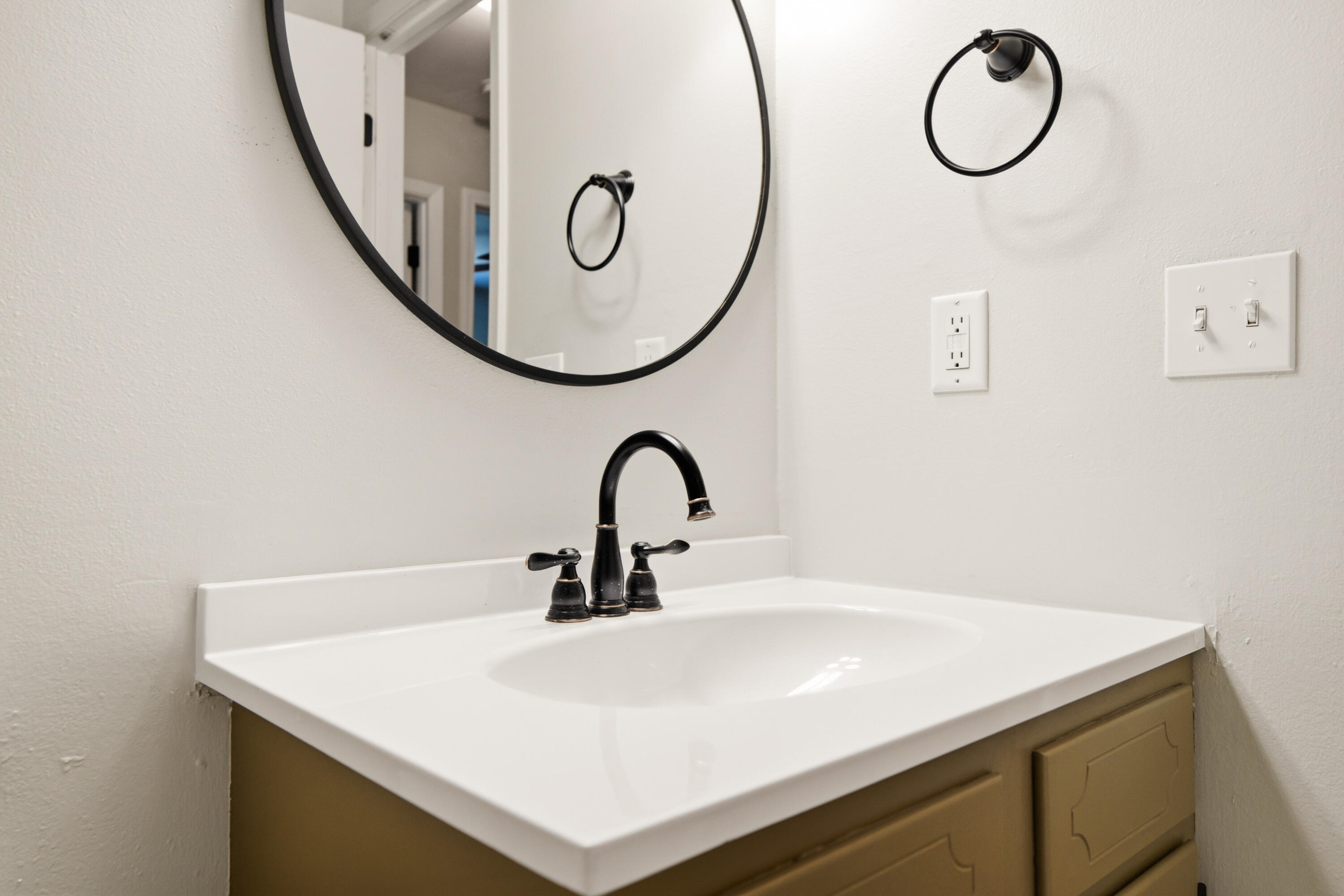 OAKLAND HEIGHTS - Residential