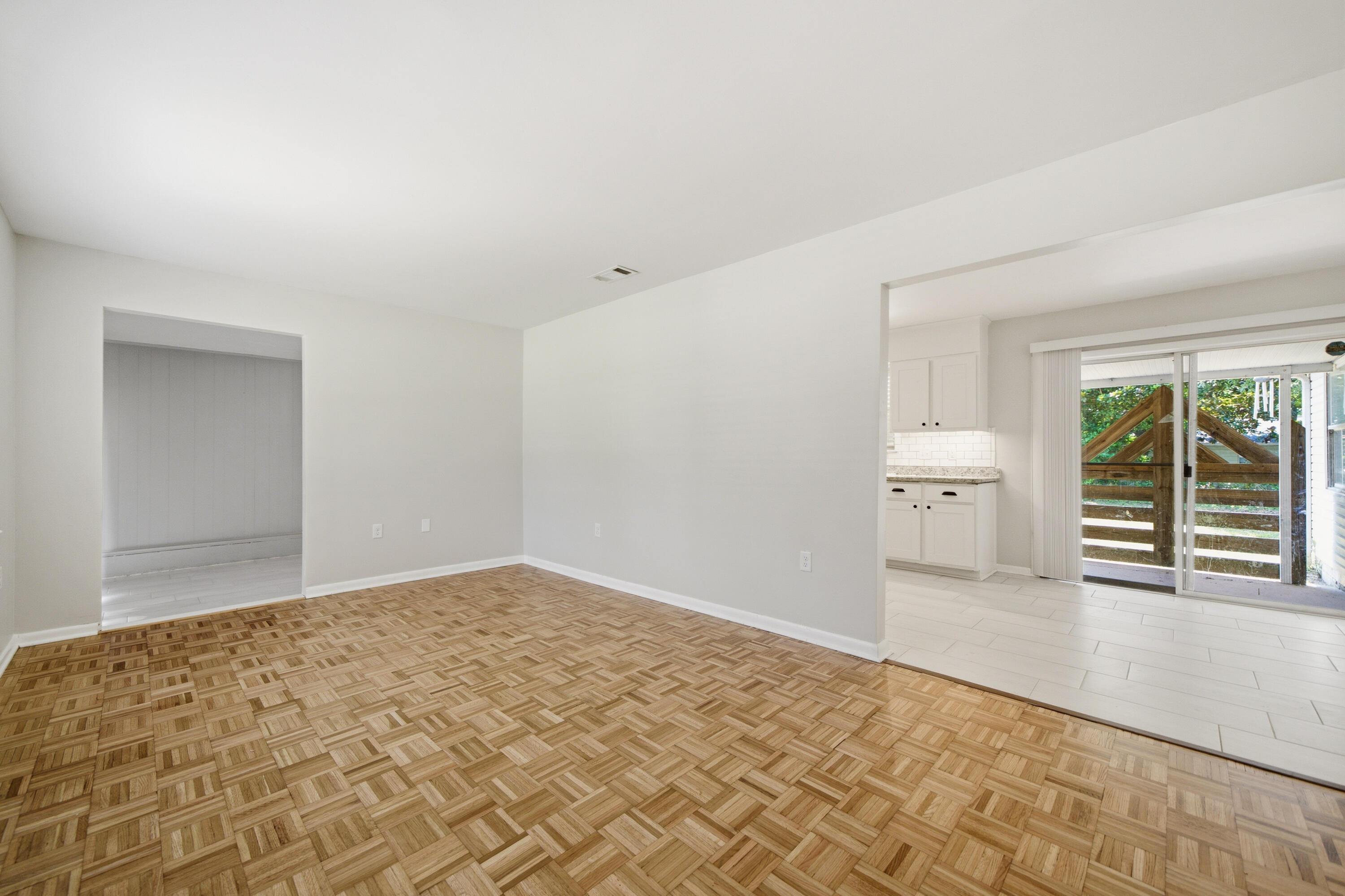 OAKLAND HEIGHTS - Residential