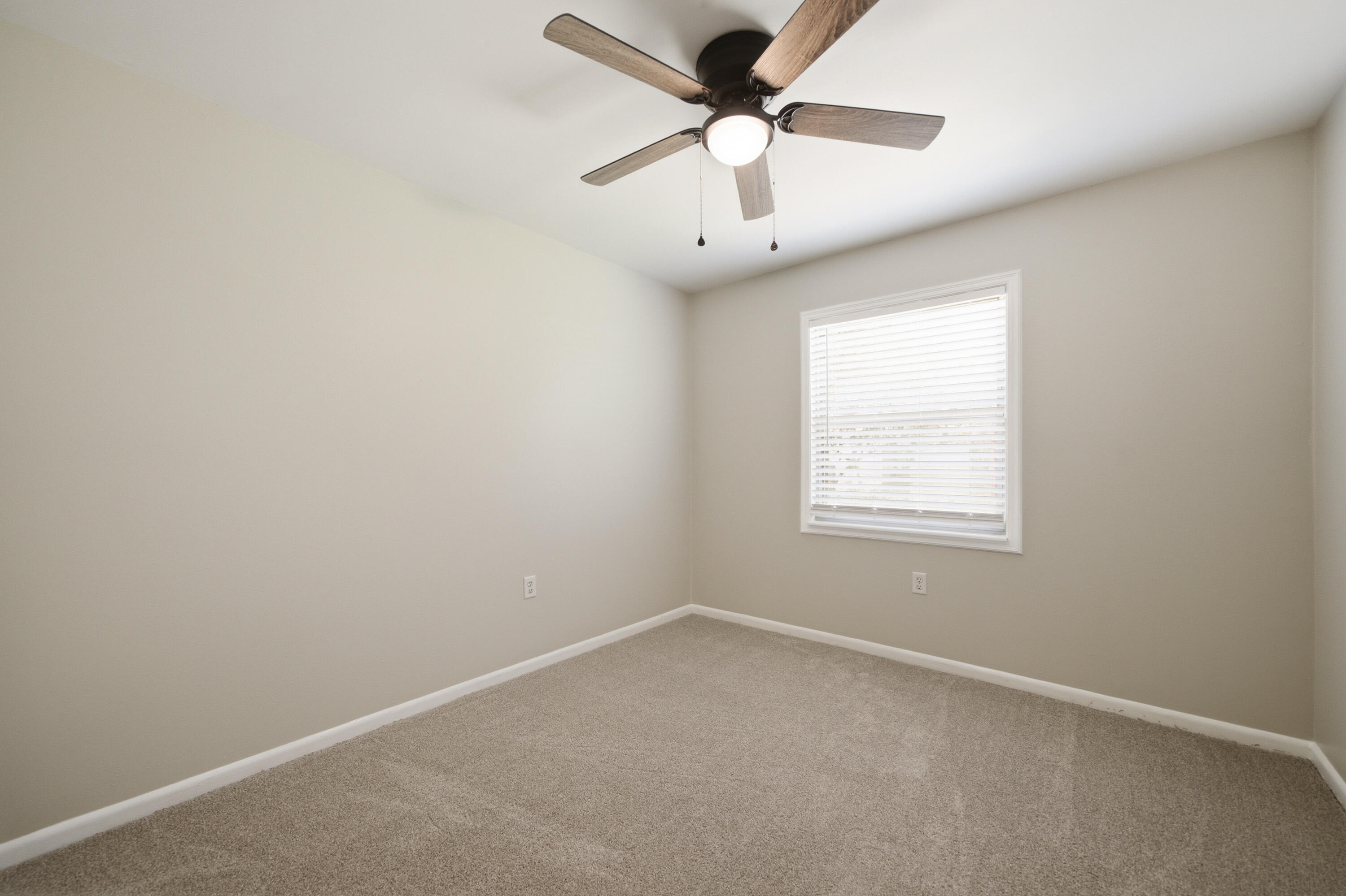 OAKLAND HEIGHTS - Residential