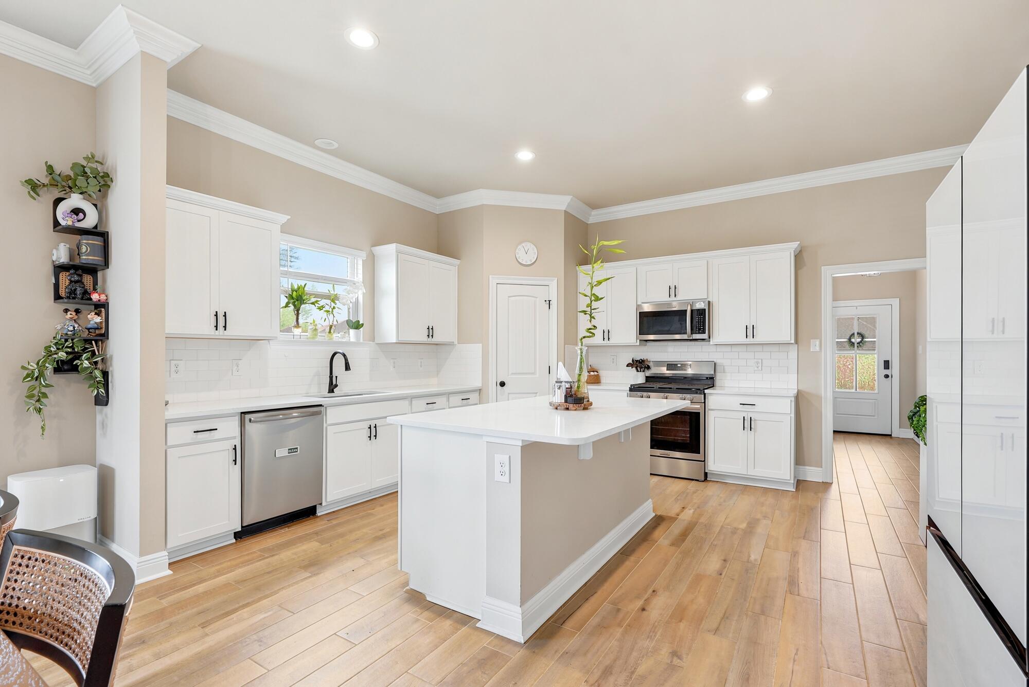 THE BLUFFS AT LAFAYETTE - Residential