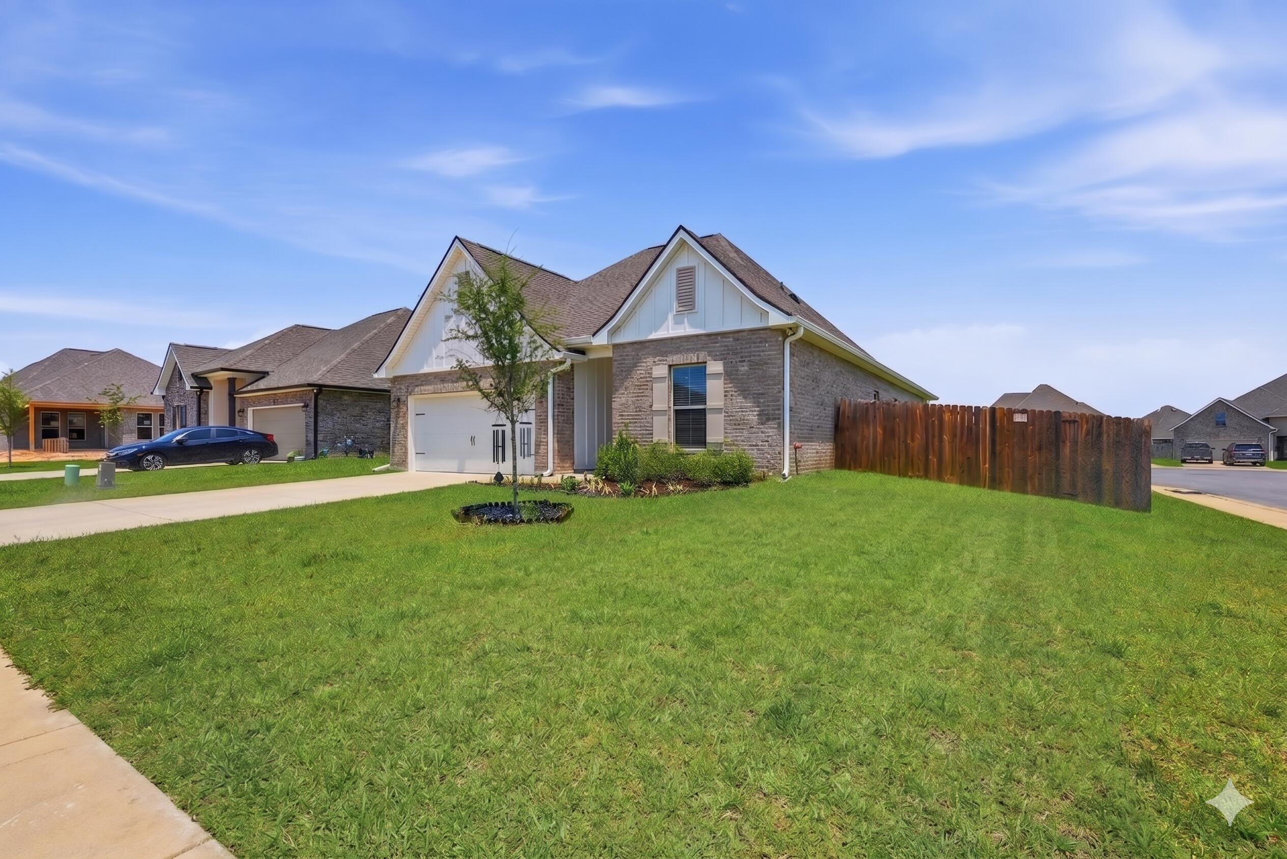 THE BLUFFS AT LAFAYETTE - Residential