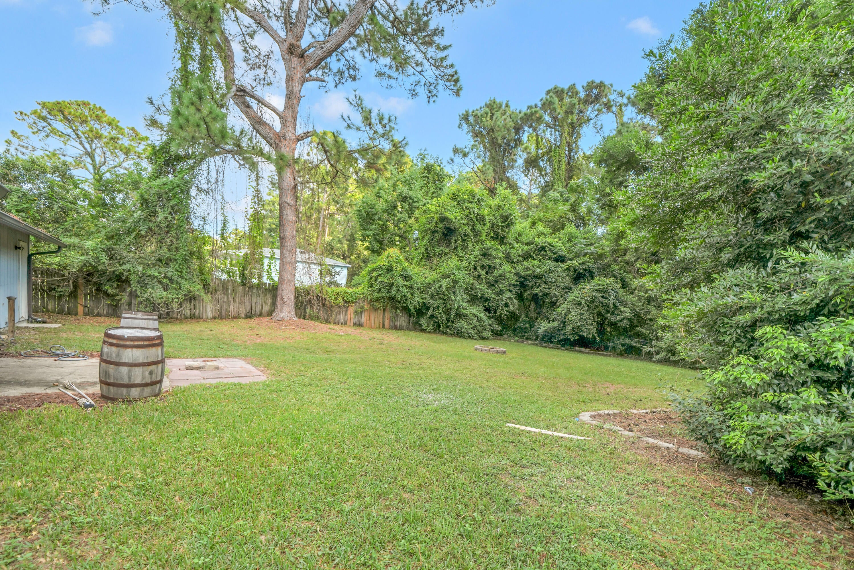 WYNNEHAVEN BEACH ESTATES - Residential