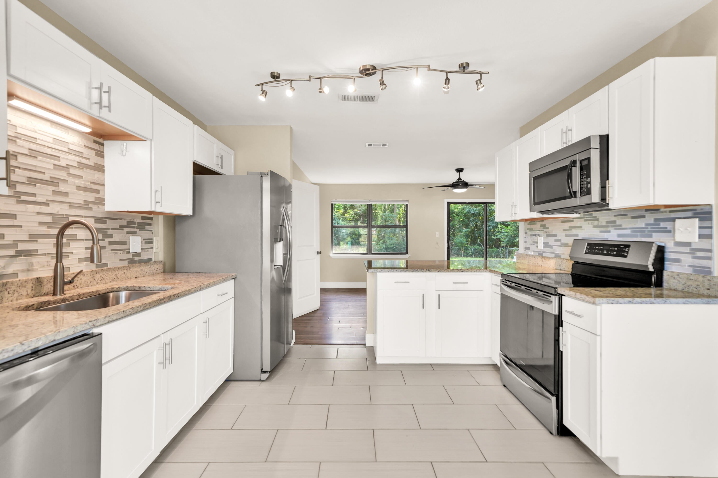 WYNNEHAVEN BEACH ESTATES - Residential