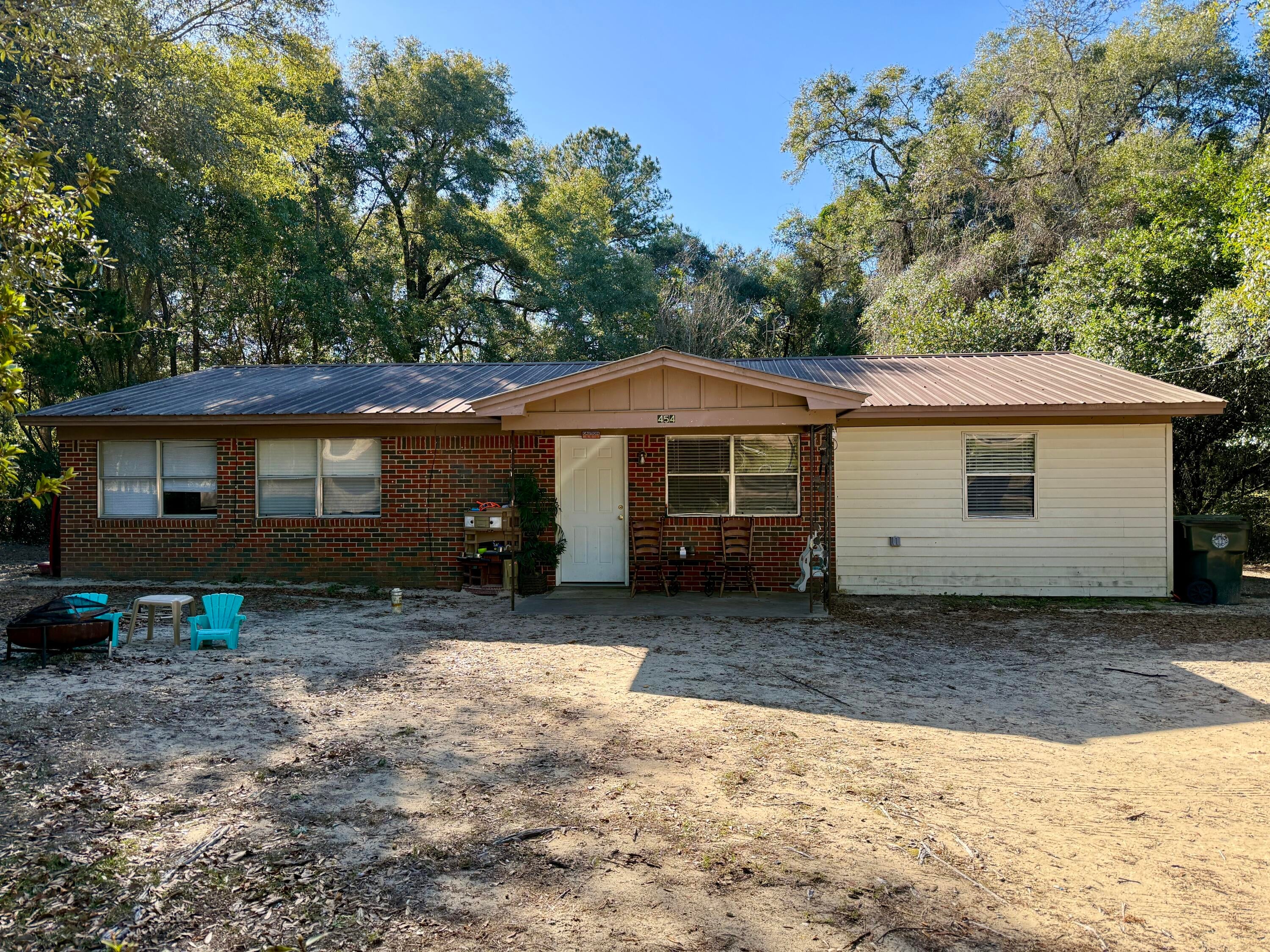 This is an excellent investor opportunity or a low cost home purchase option.  This property is currently rented by a long term renter. 

Buyer to verify all pertinent facts and measurements.   Do not use Showing Time.  Please call the agent  for a showing appointment.