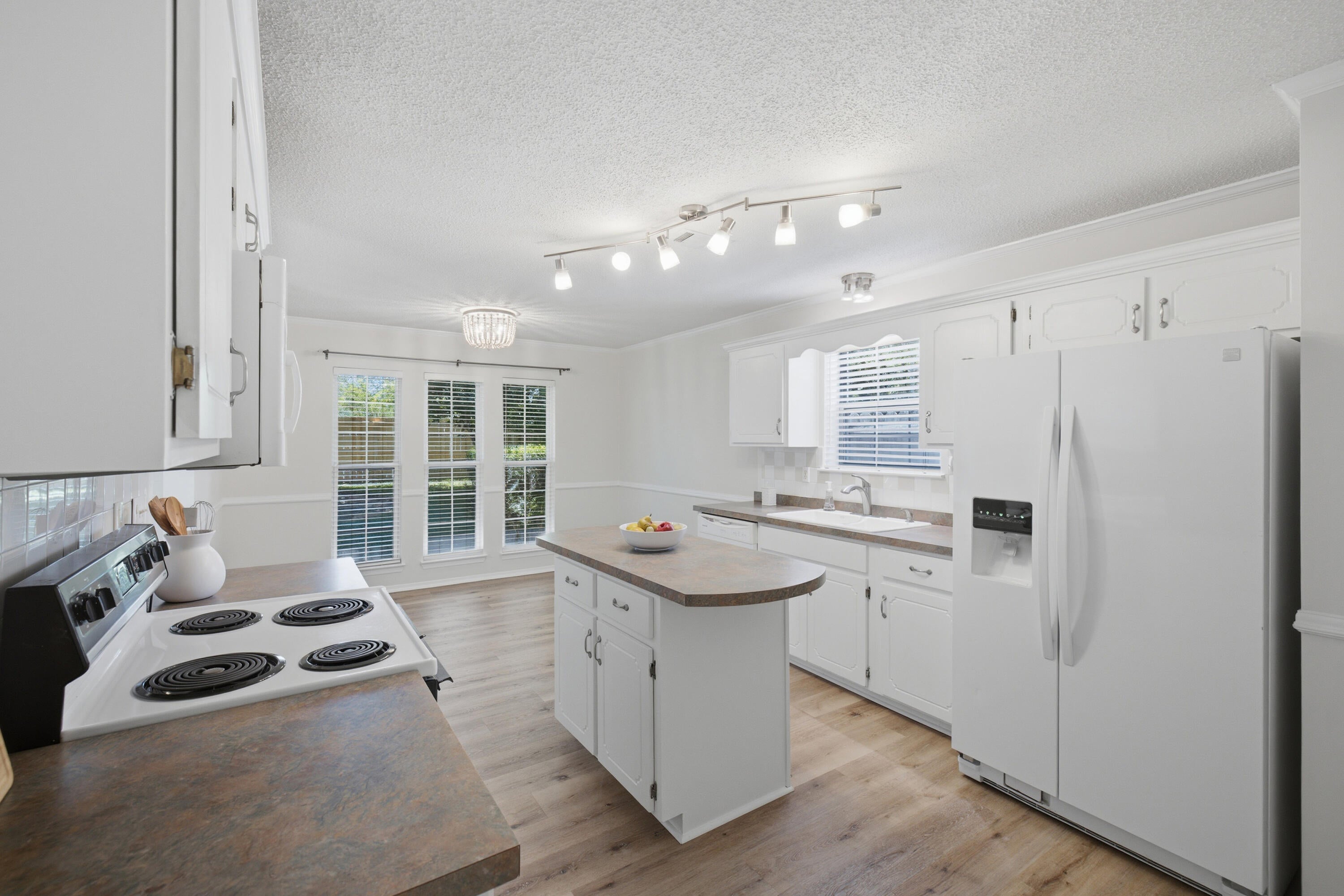 PARKWOOD ESTATES PH 7 - Residential